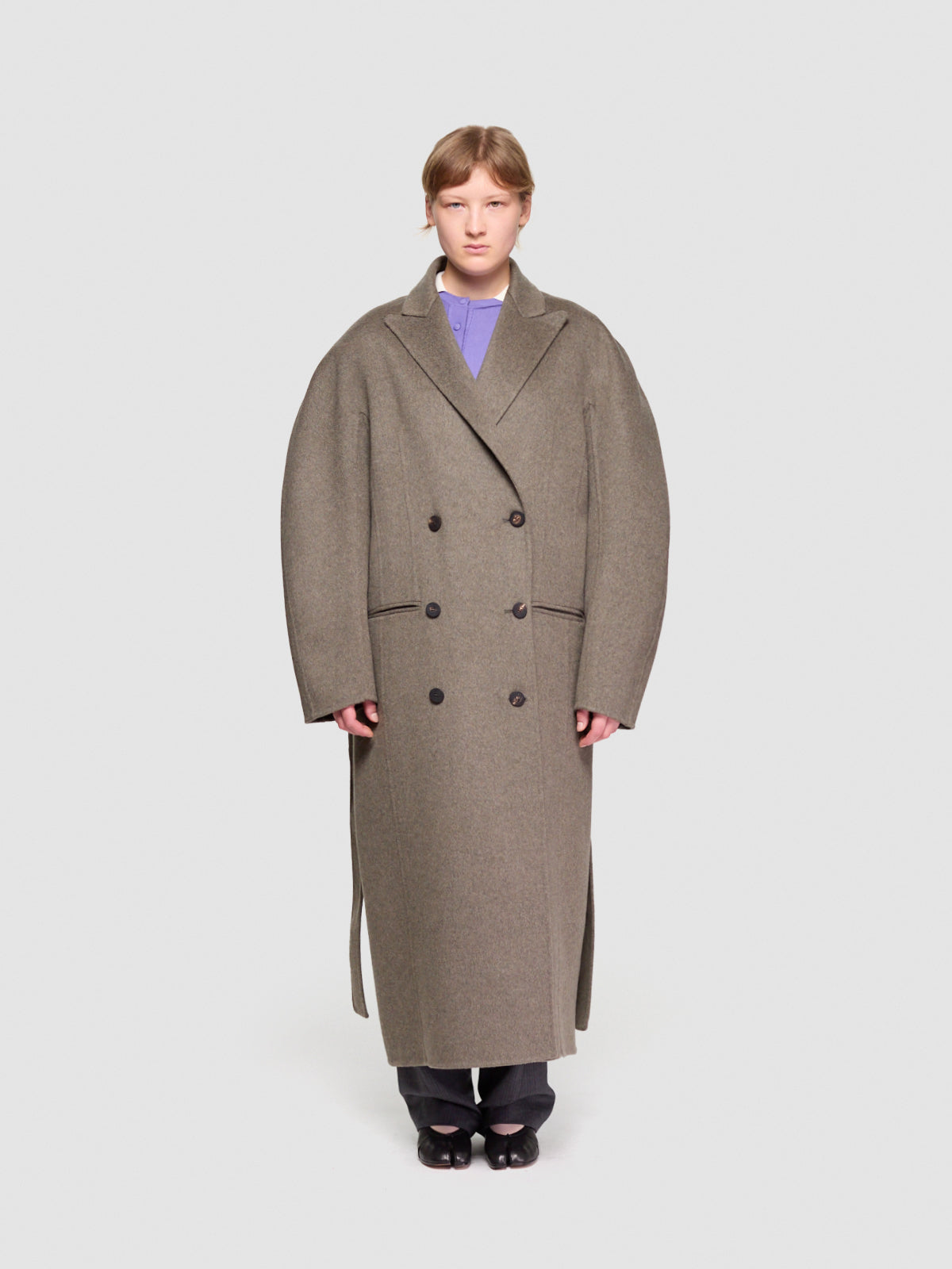 Le Manteau D'Homme Curvio in Dark Grey