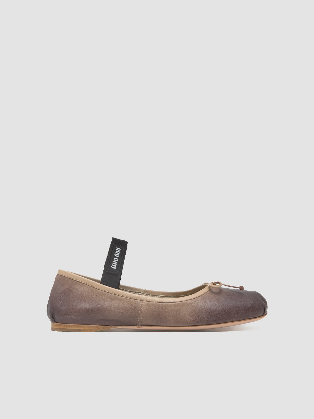 Leather Ballerinas in Sand