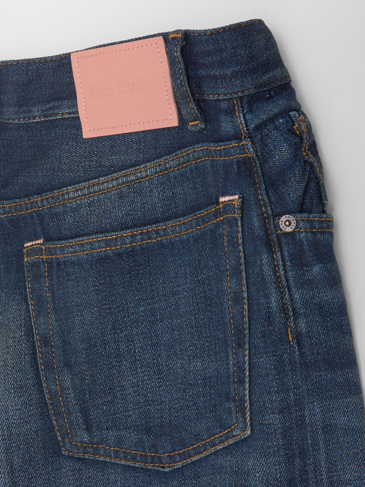 Yoyogi - 2021F Jeans in Dark Blue