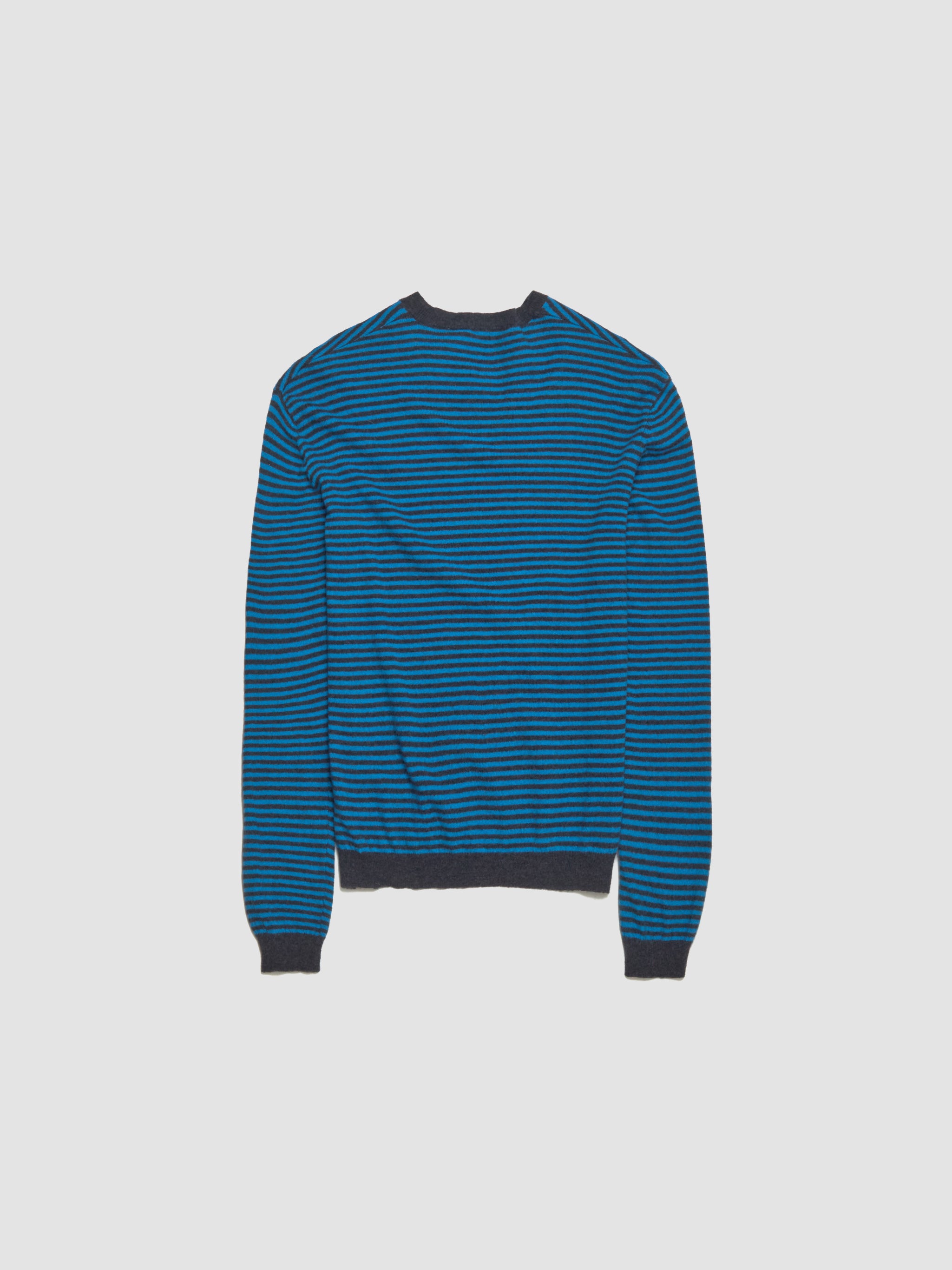 Leo V-Neck Sweater in Blue