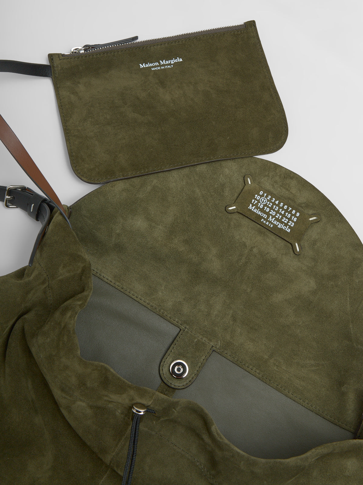 Small Hobo Bag with Drawstring in Khaki