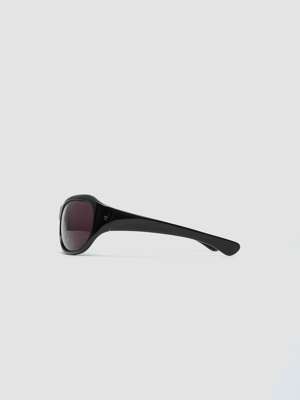 The Atlas Sunglasses in Black