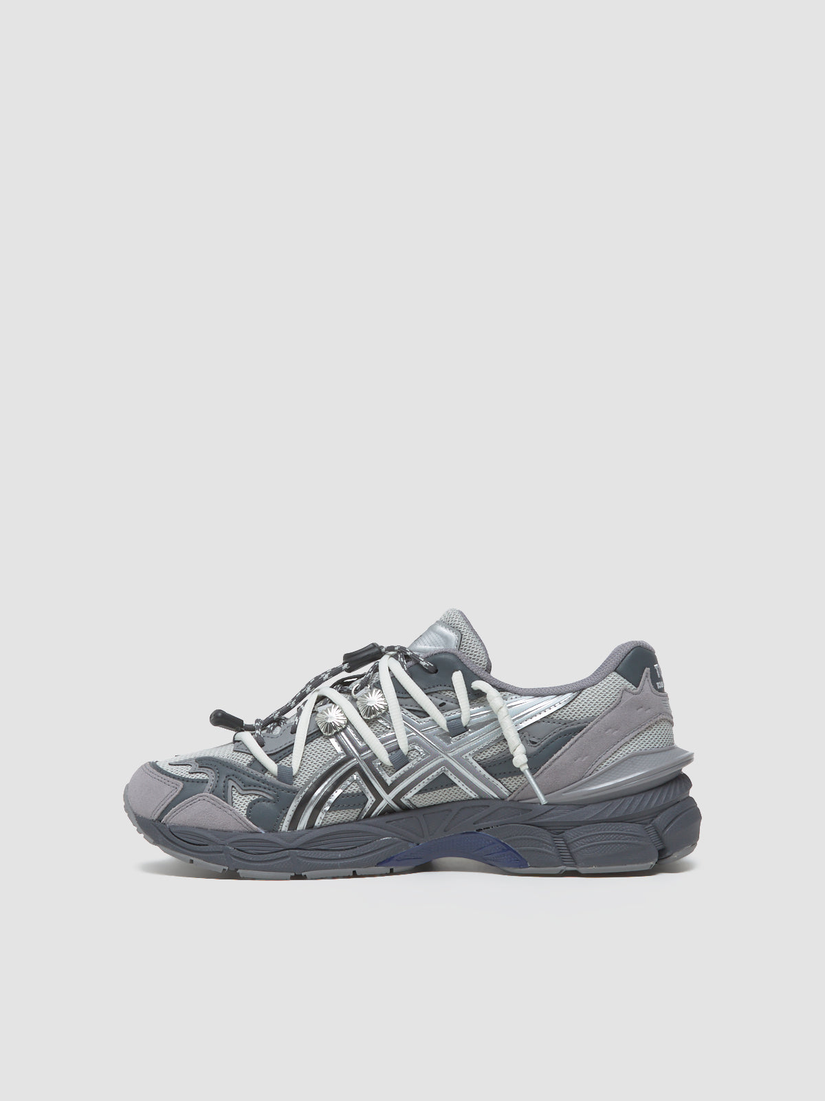 x TOGA ARCHIVES GEL-CUMULUS 16 TG Sneaker in Grey & Black Pure Silver