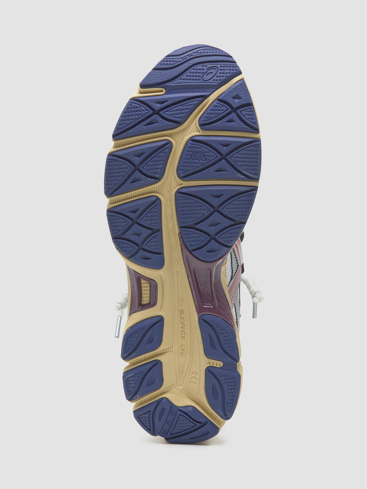 x TOGA ARCHIVES GEL-CUMULUS 16 TG Sneaker in White & Red Pure Silver