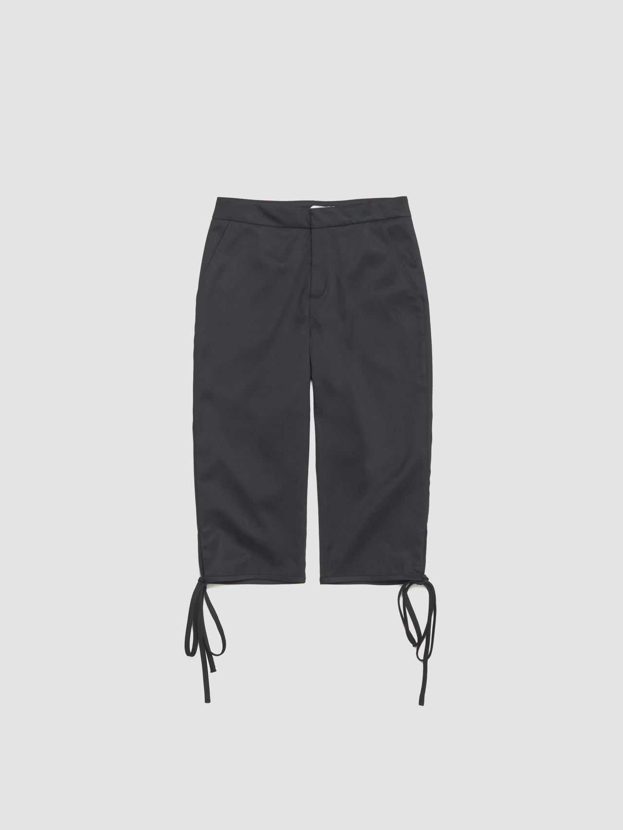 Ira Capri Pants in Black