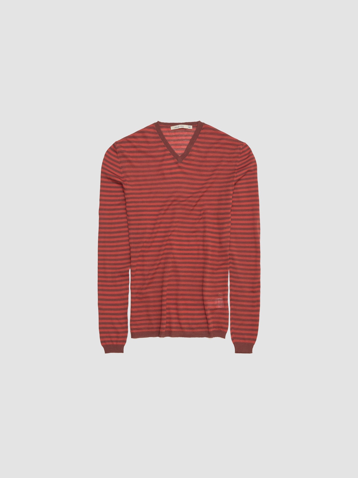 Iglú V-Neck Sweater in Red