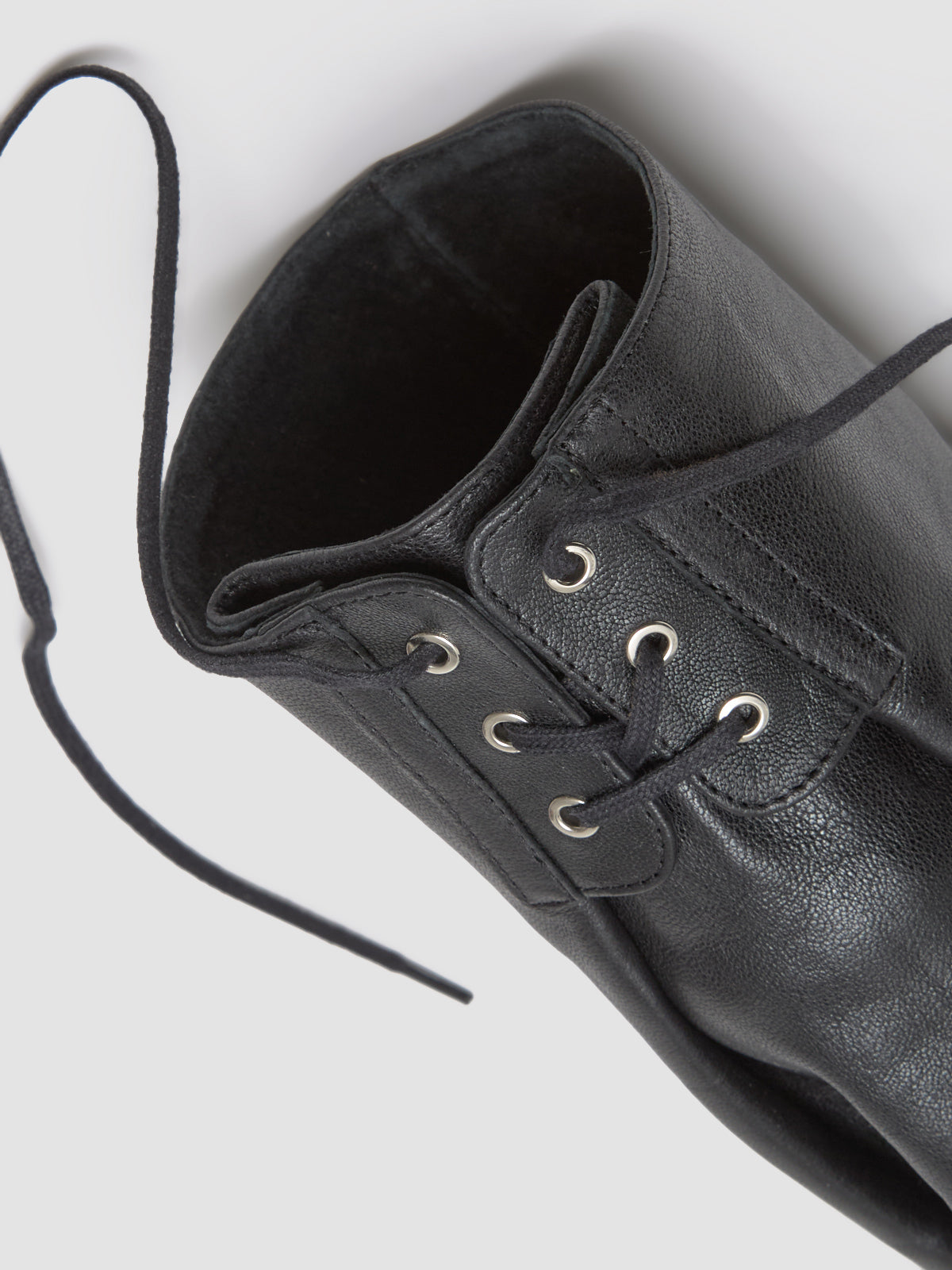 Victoria Boots in Black