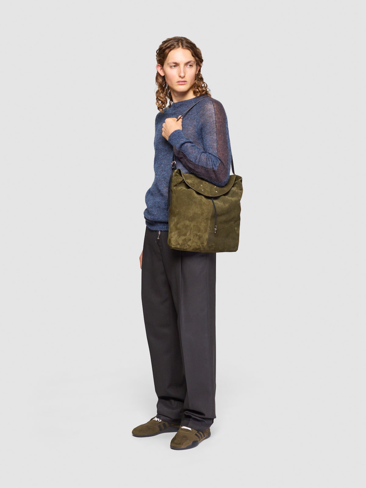 Small Hobo Bag with Drawstring in Khaki