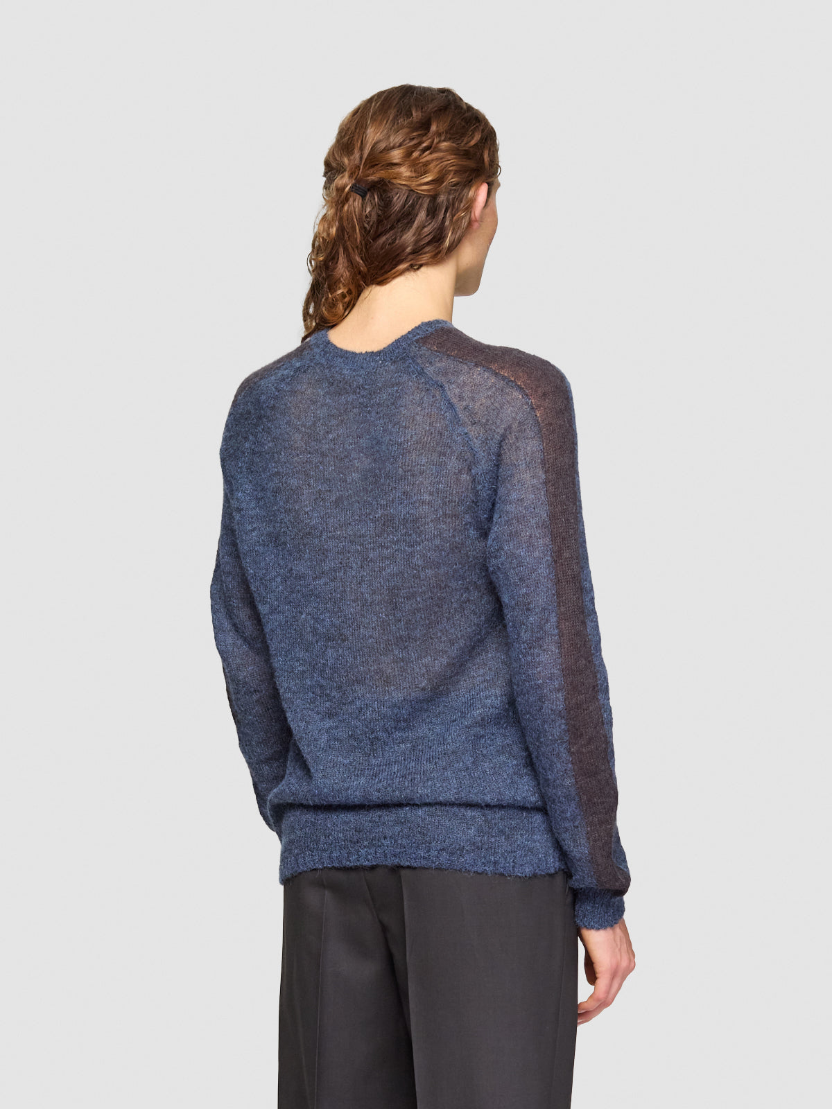 Dan Raglan Sleeve Sweater in Navy