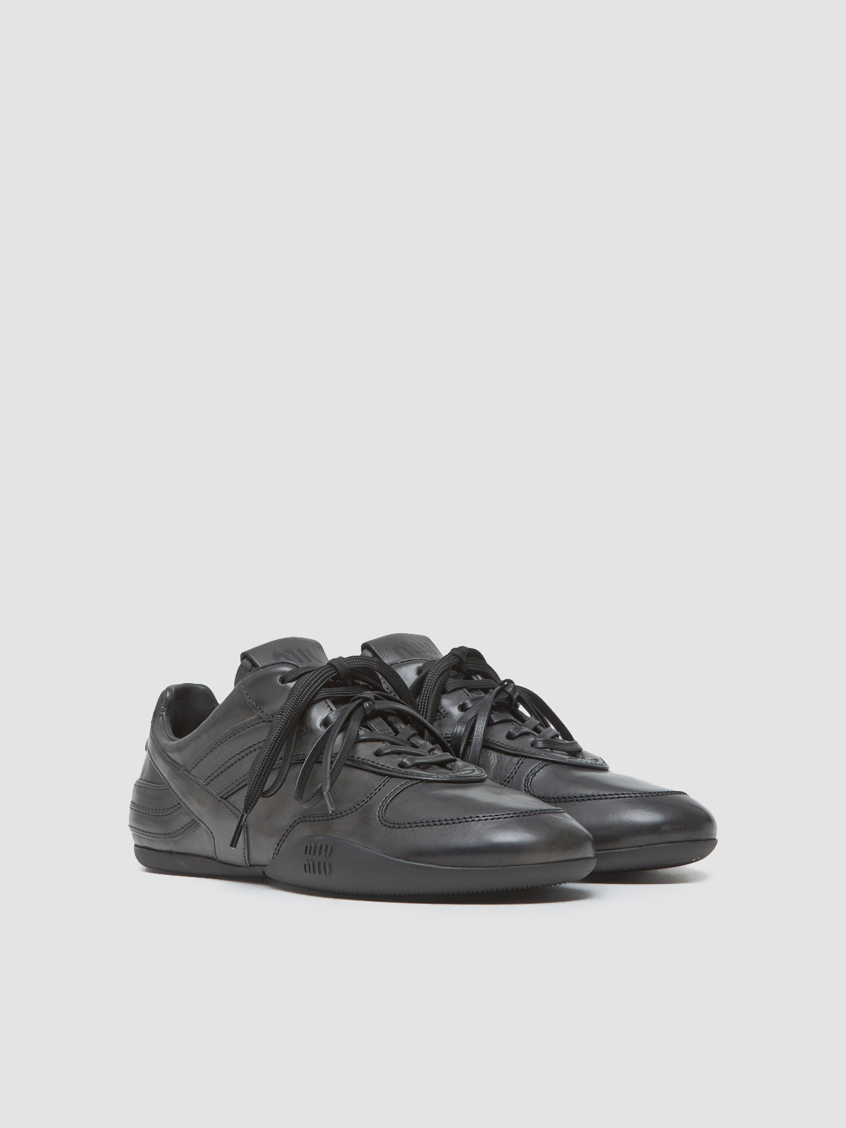 Gymnasium Leather Sneaker in Black