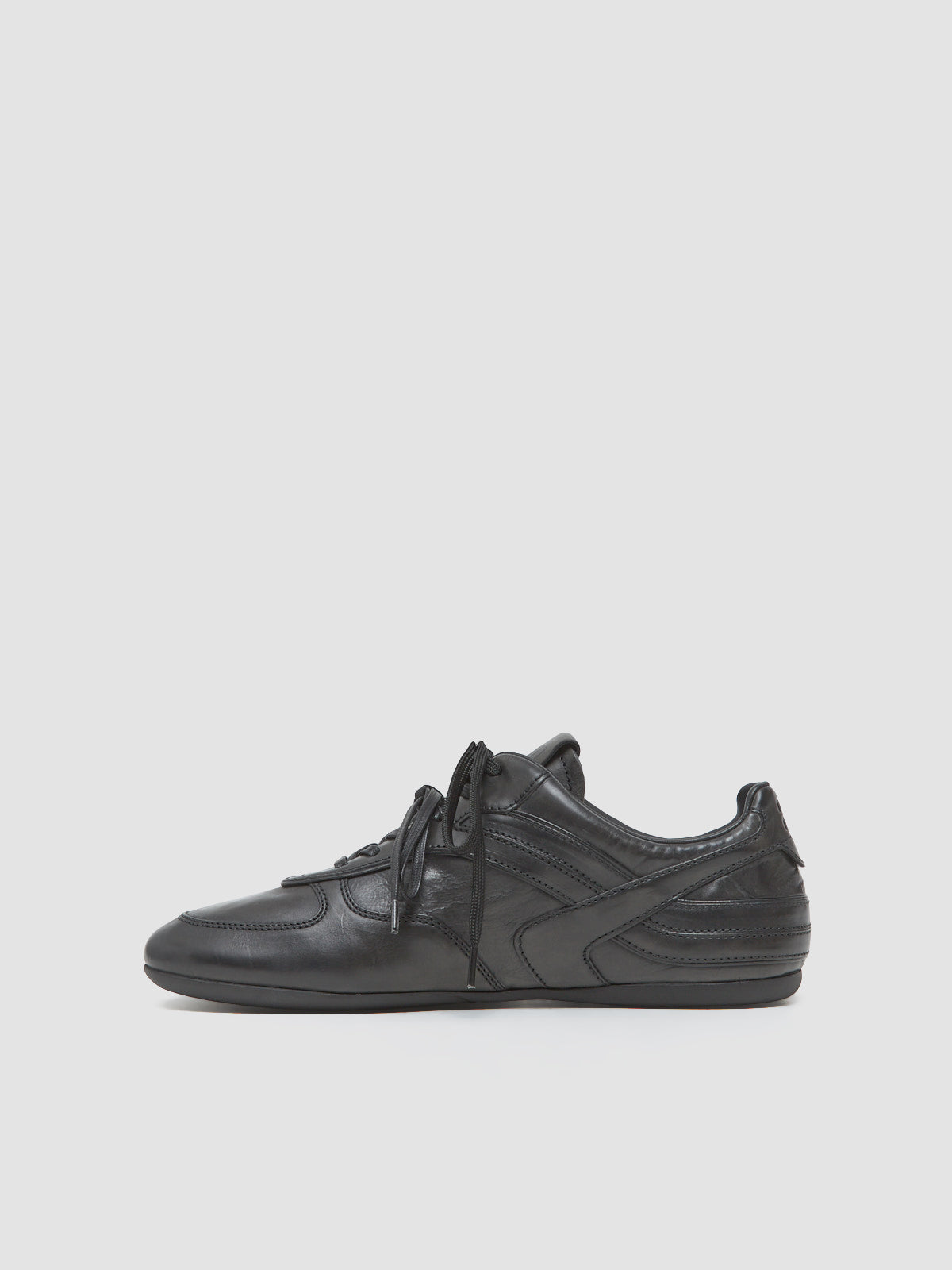 Gymnasium Leather Sneaker in Black