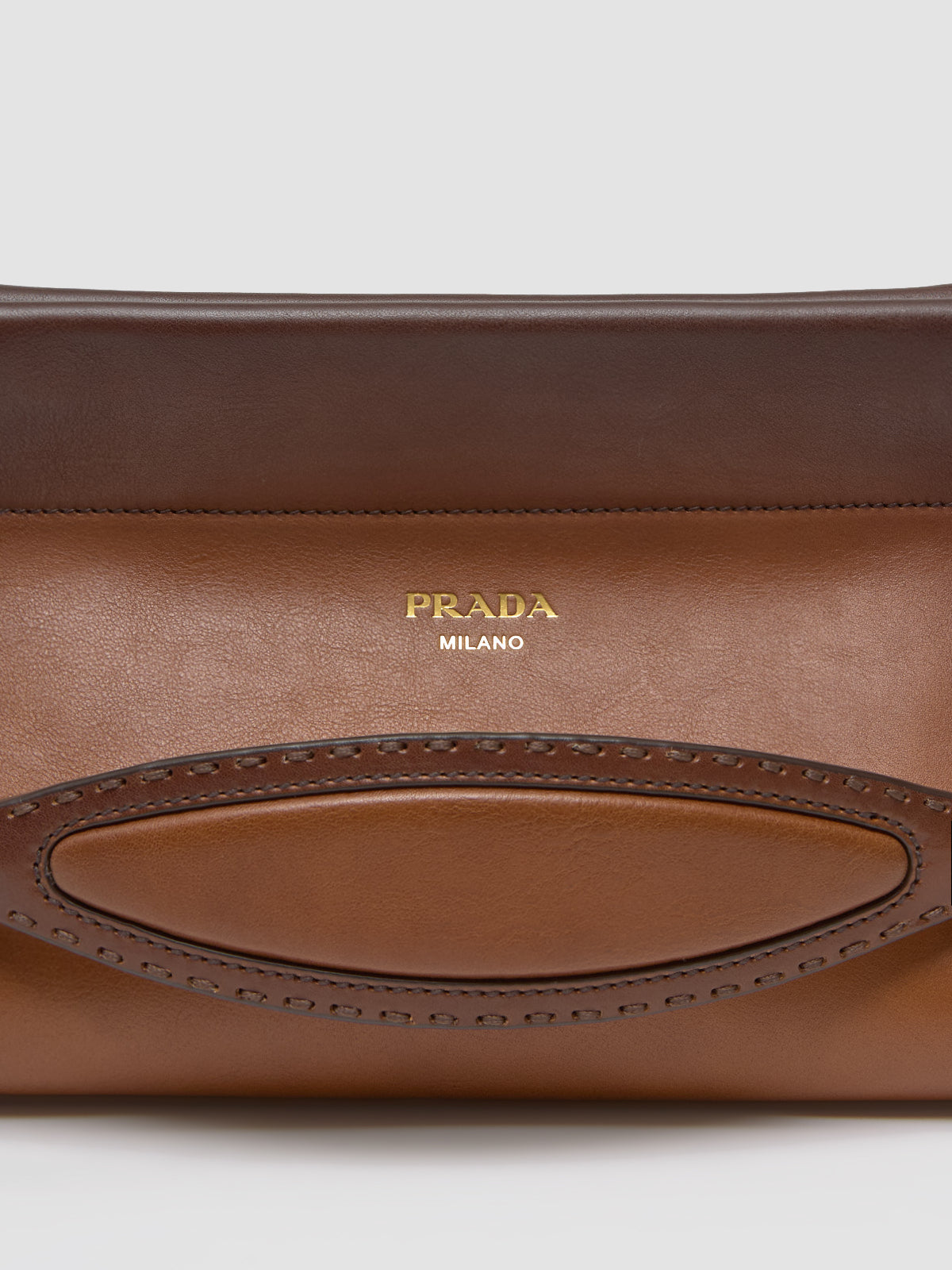Enchaîné Medium Leather Bag in Cognac