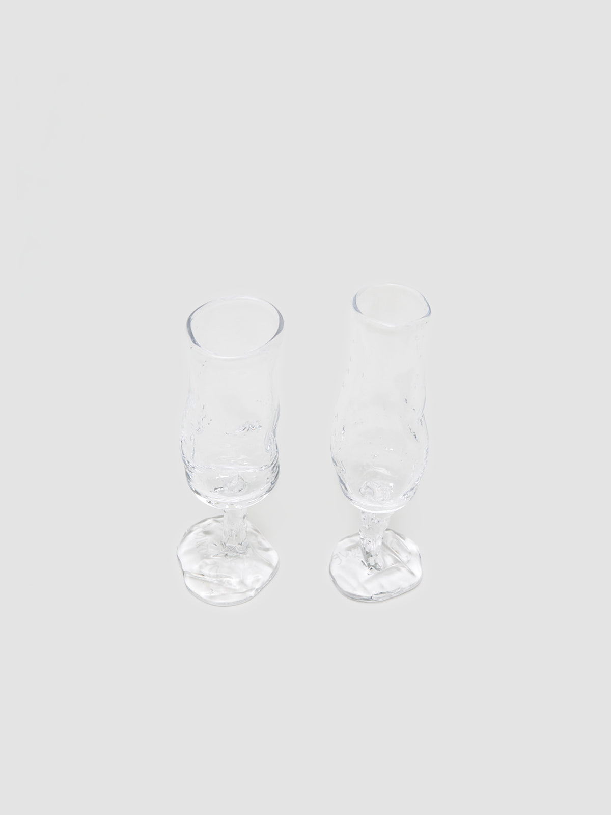 x VOO Set of Champagne Glasses in Transparent