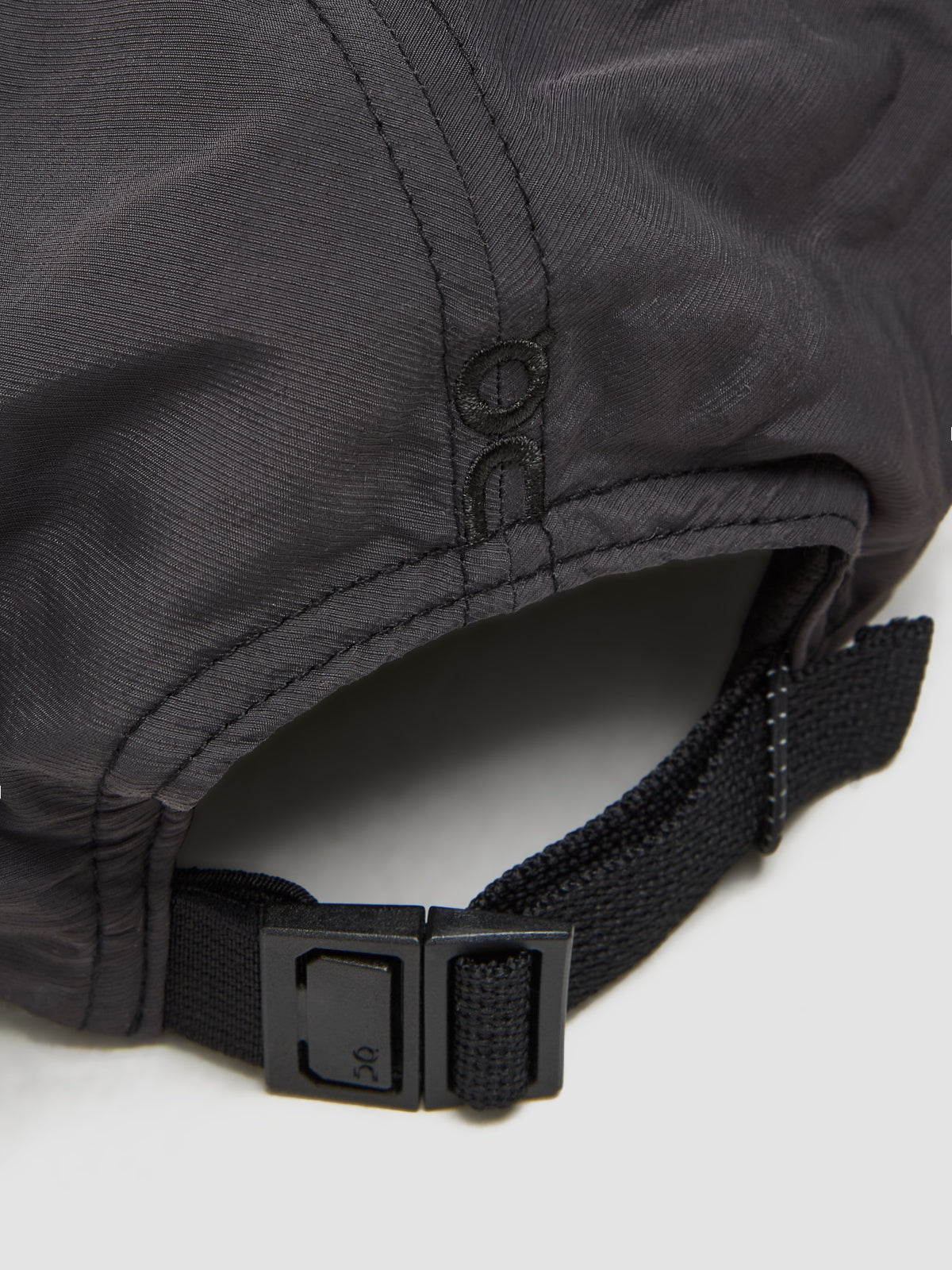 x IKON Cap in Magnet & Black