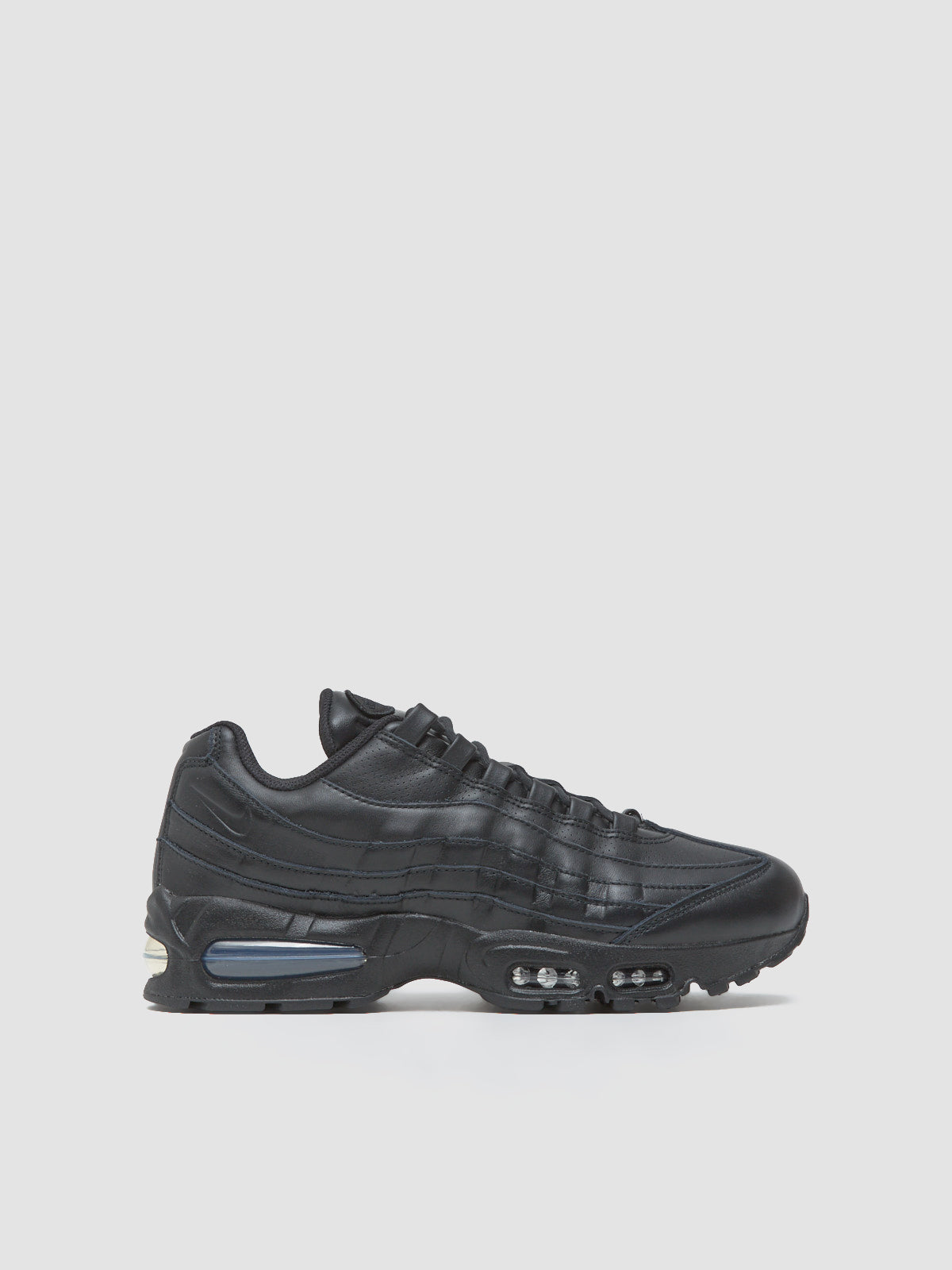 Nike - WMNS Air Max SNDR GTX Sneaker in Black & Smokey Grey