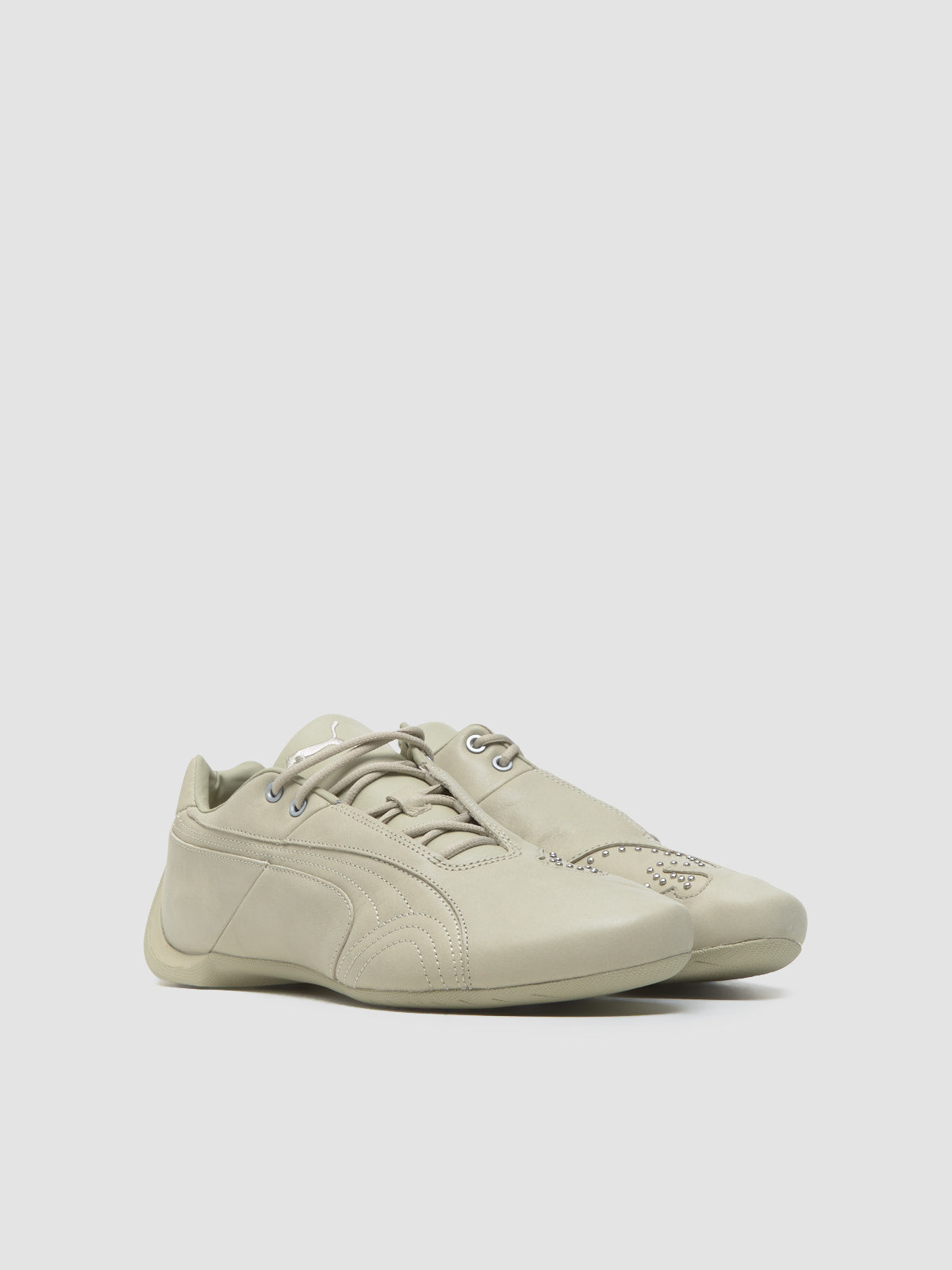 PUMA - Future Cat Studs Sneaker in Frosted Ivory & Silver - 405962