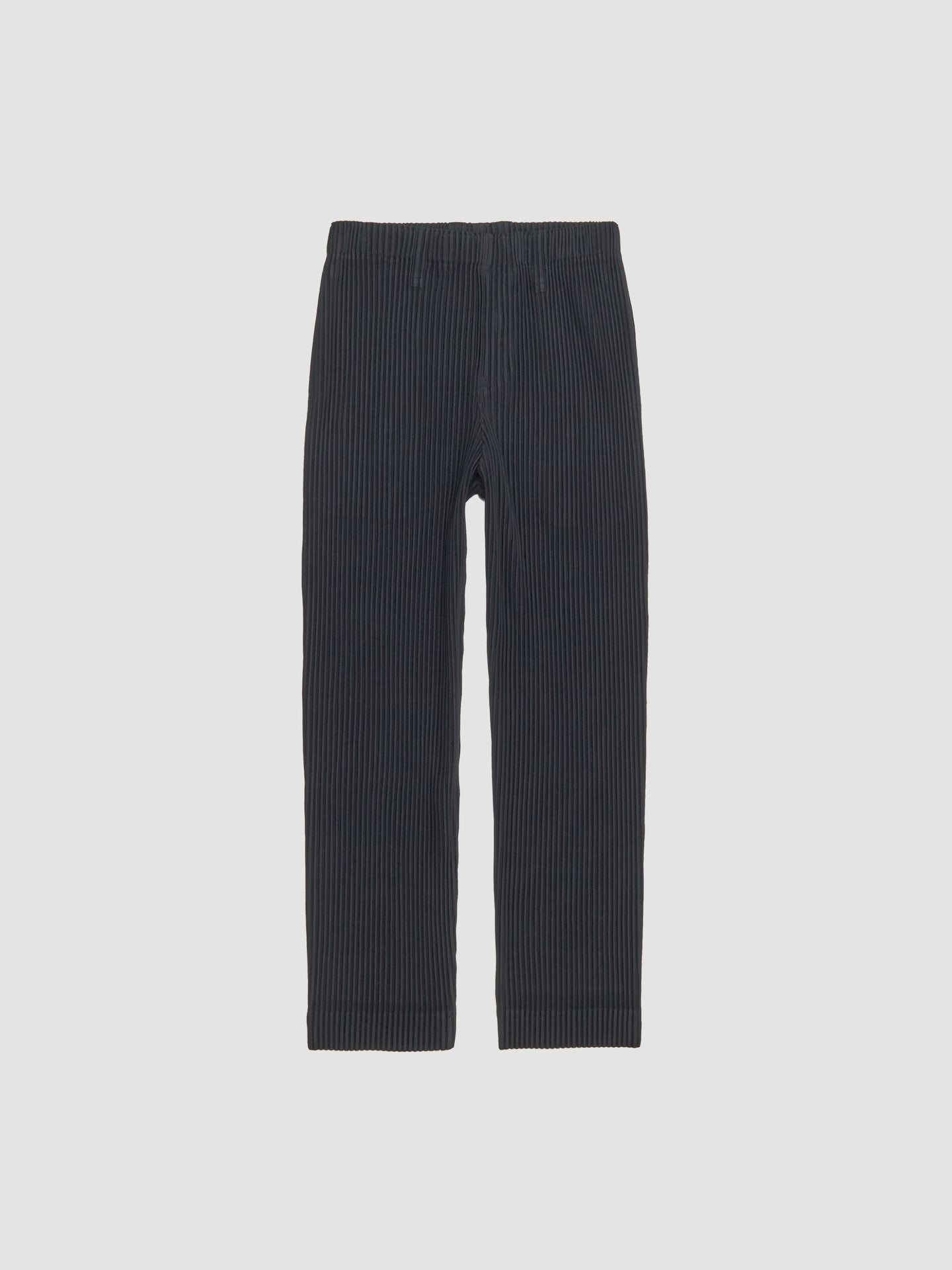 Basic Pleated Trousers in Black