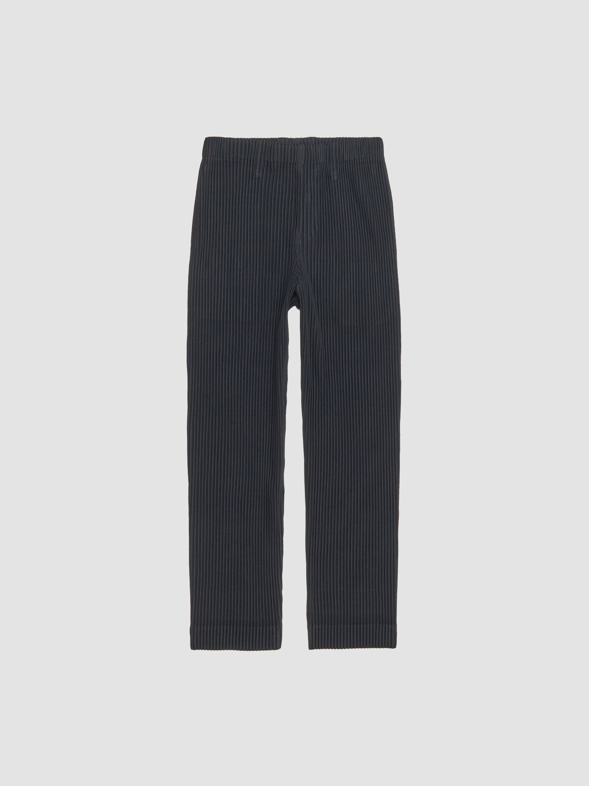 Basic Pleated Trousers in Black