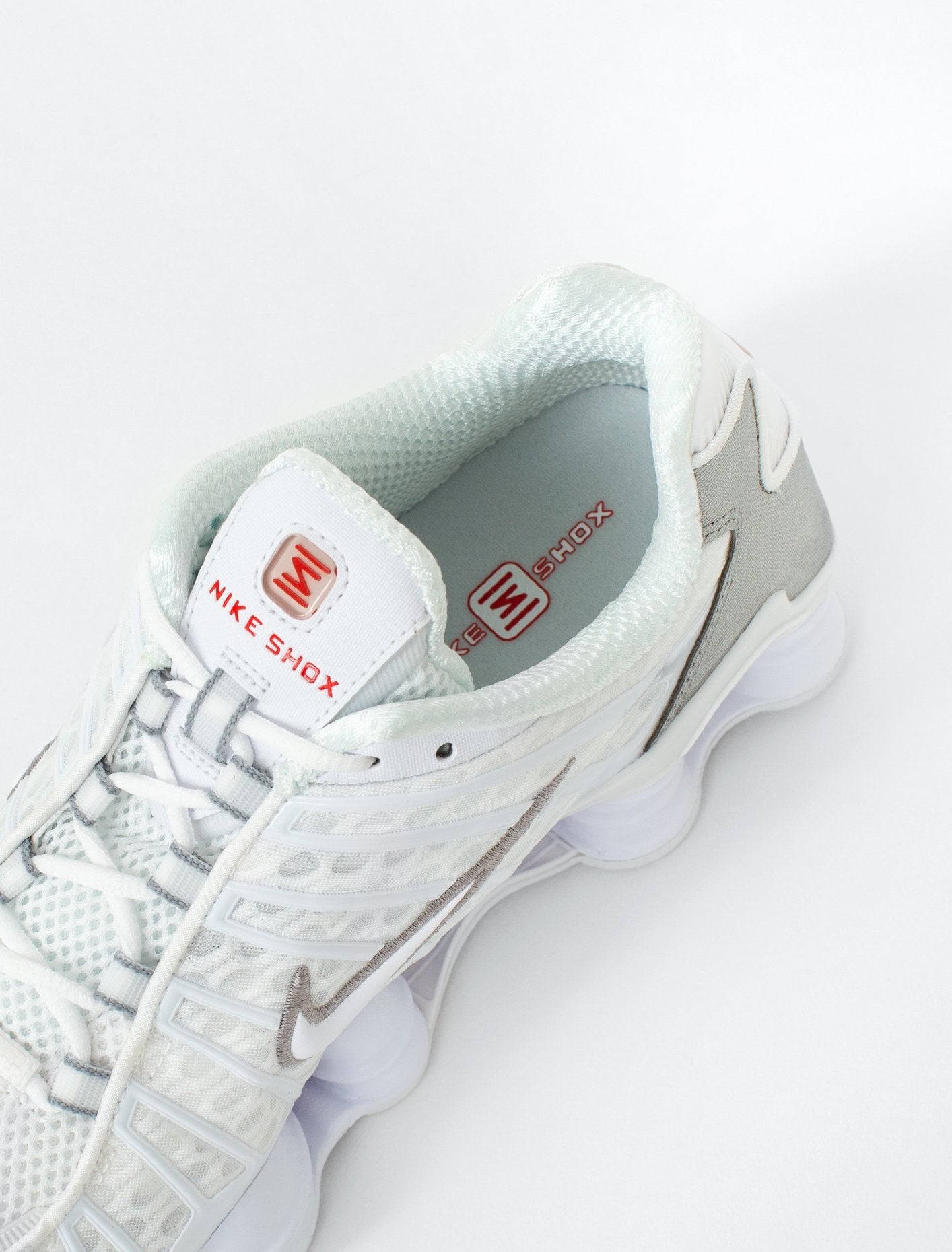 WMNS Shox TL Sneaker in White