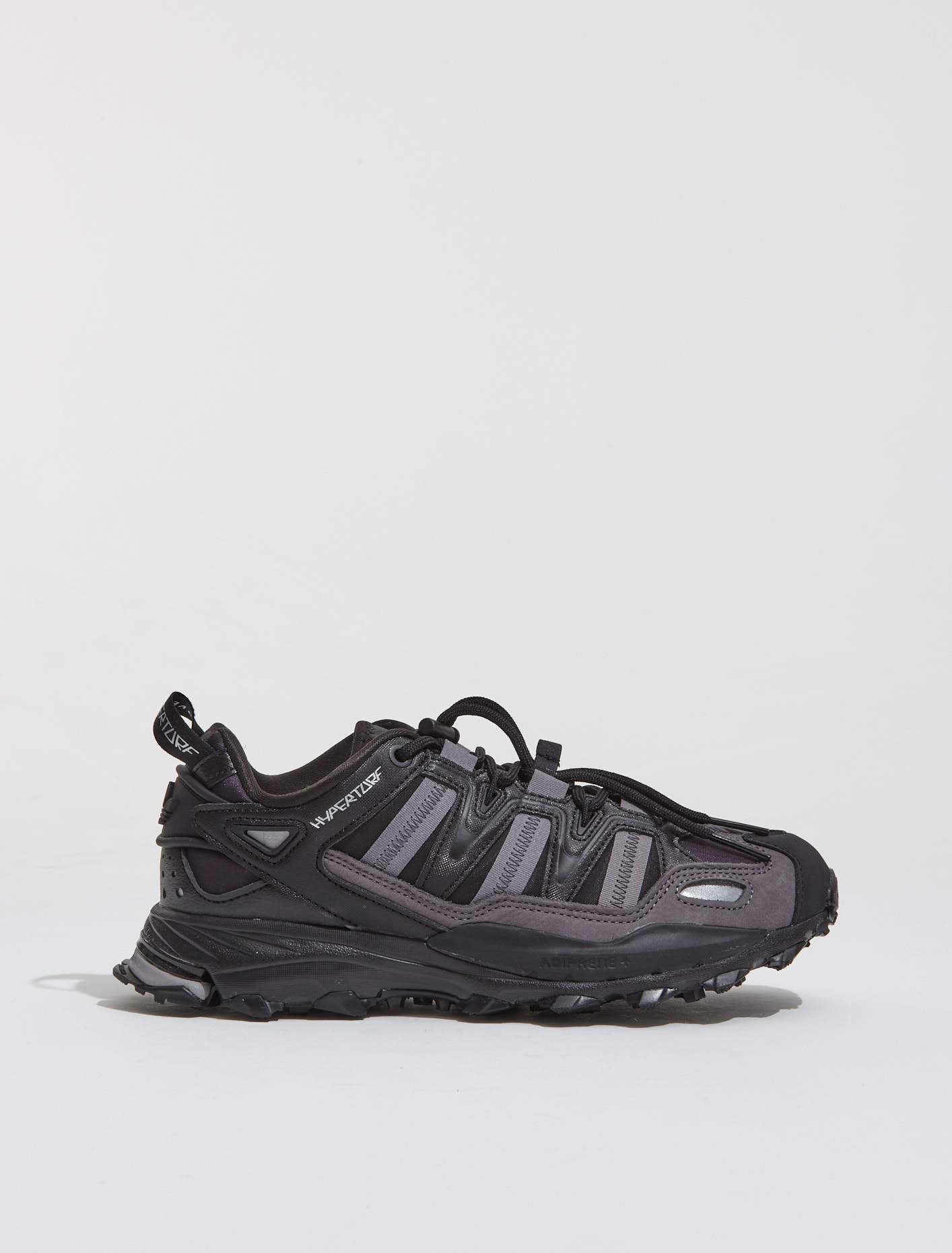 Hyperturf Adventure Sneaker in Core Black