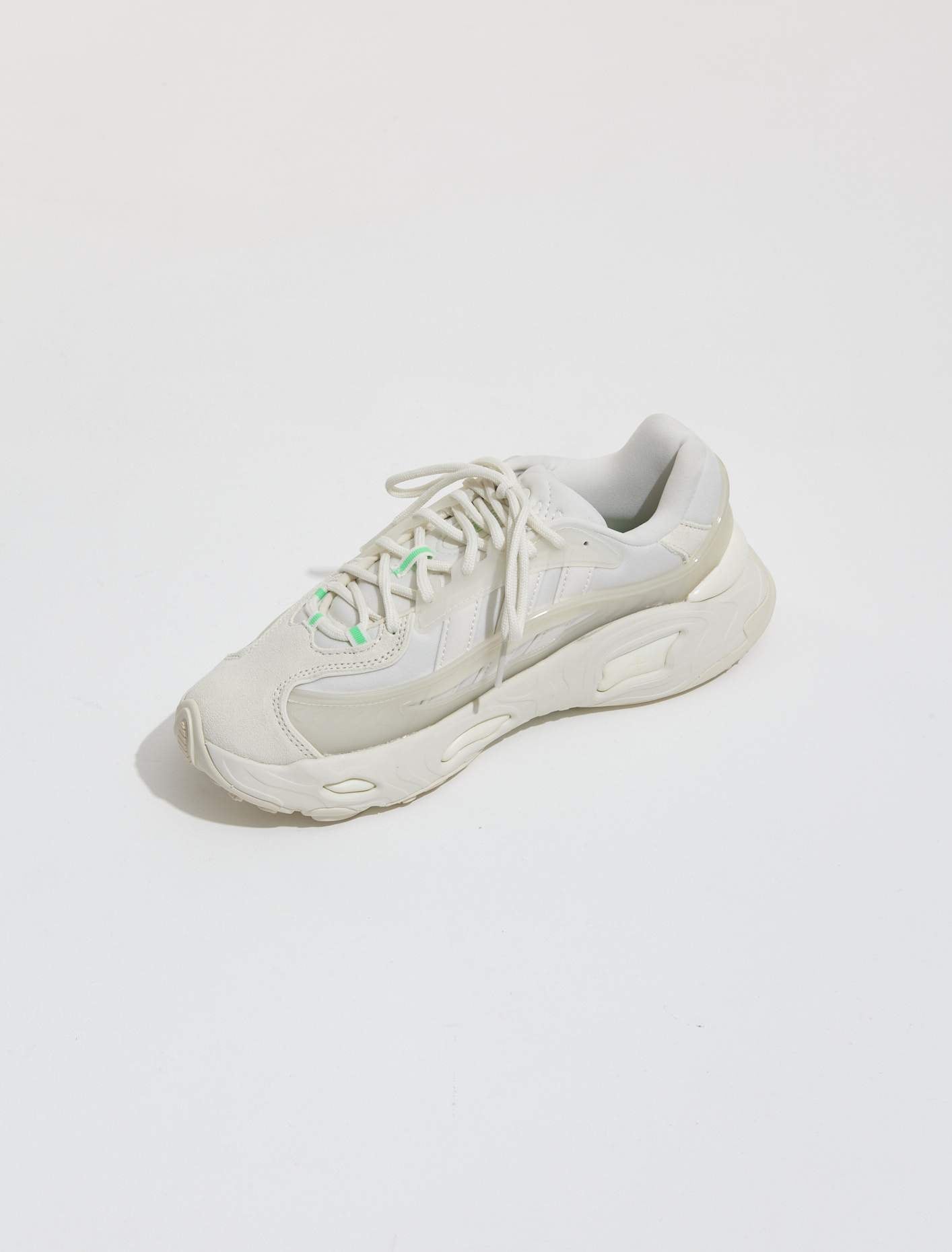 OZNOVA Sneaker in Off-White