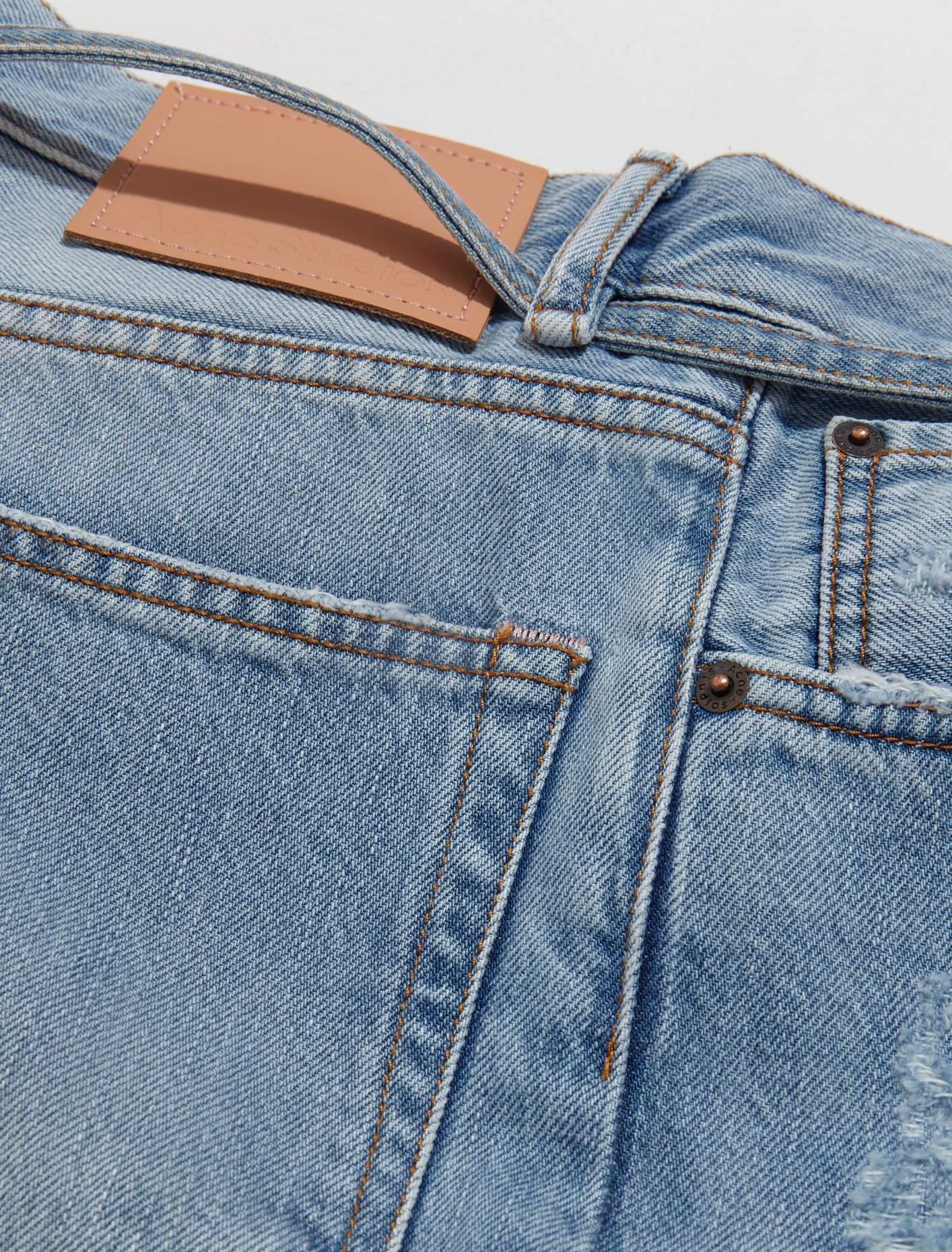 1991 Toj Loose Fit Jeans in Light Blue