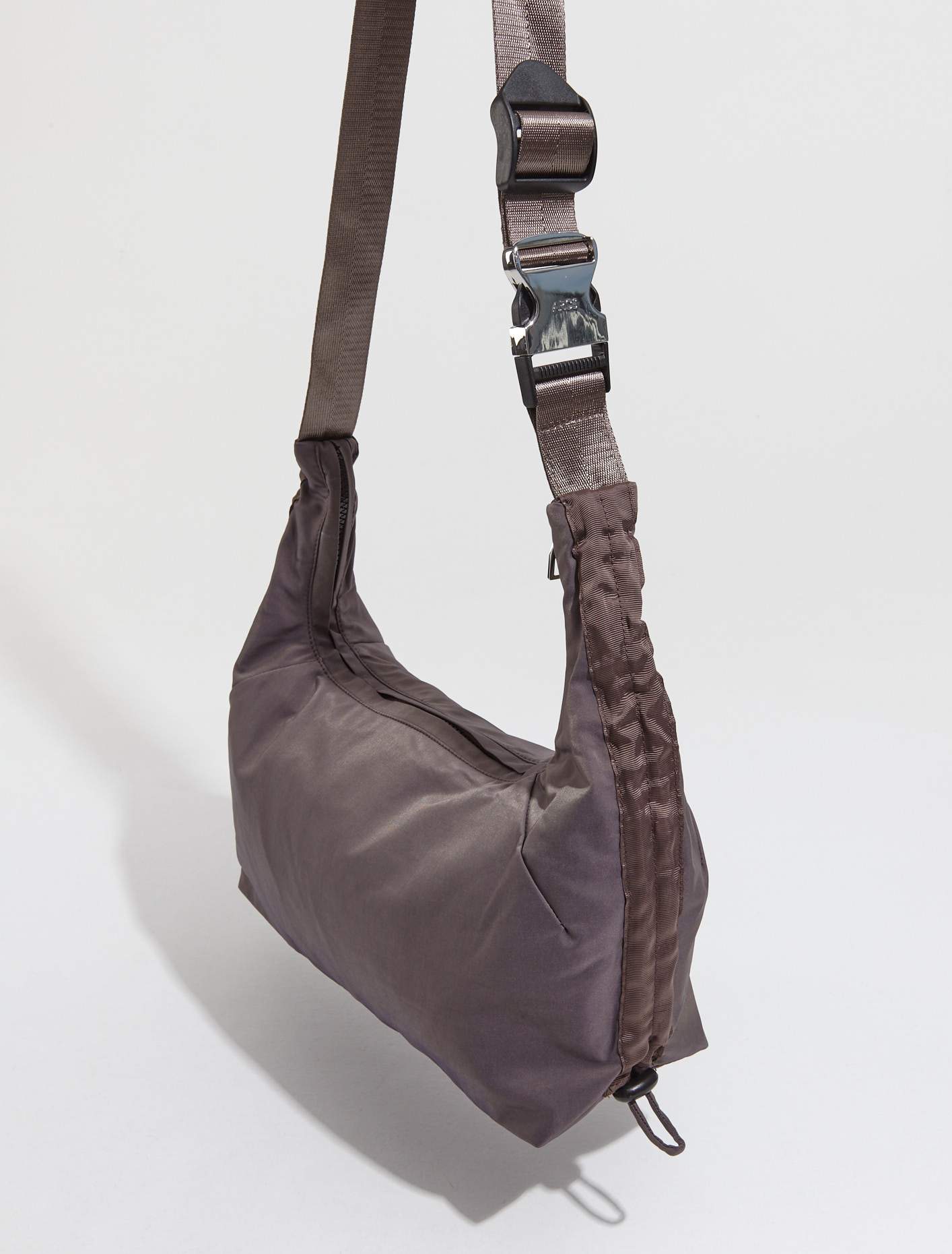 Little Hey Sling Bag in Saturn