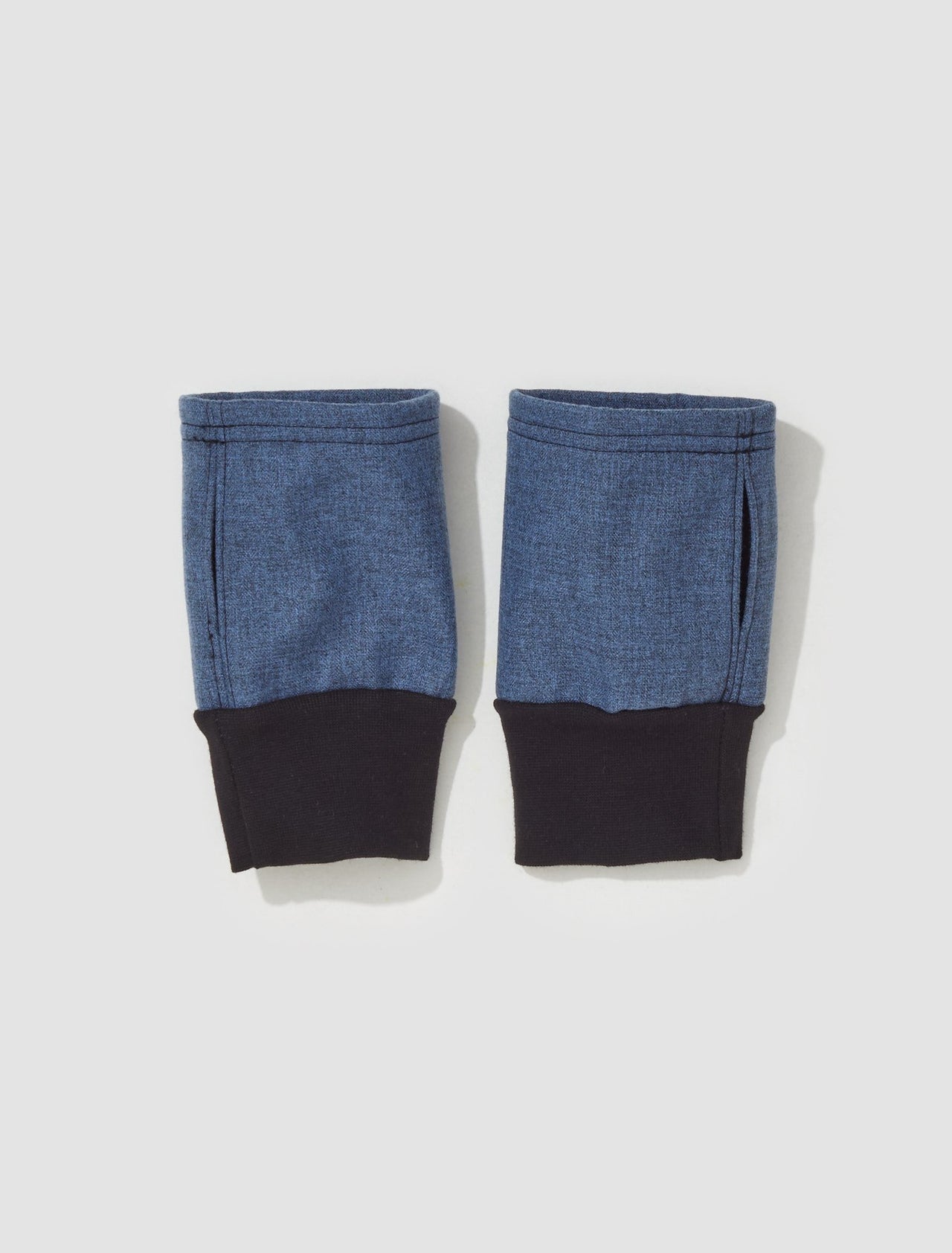 Hand Warmers in Peppered Blue