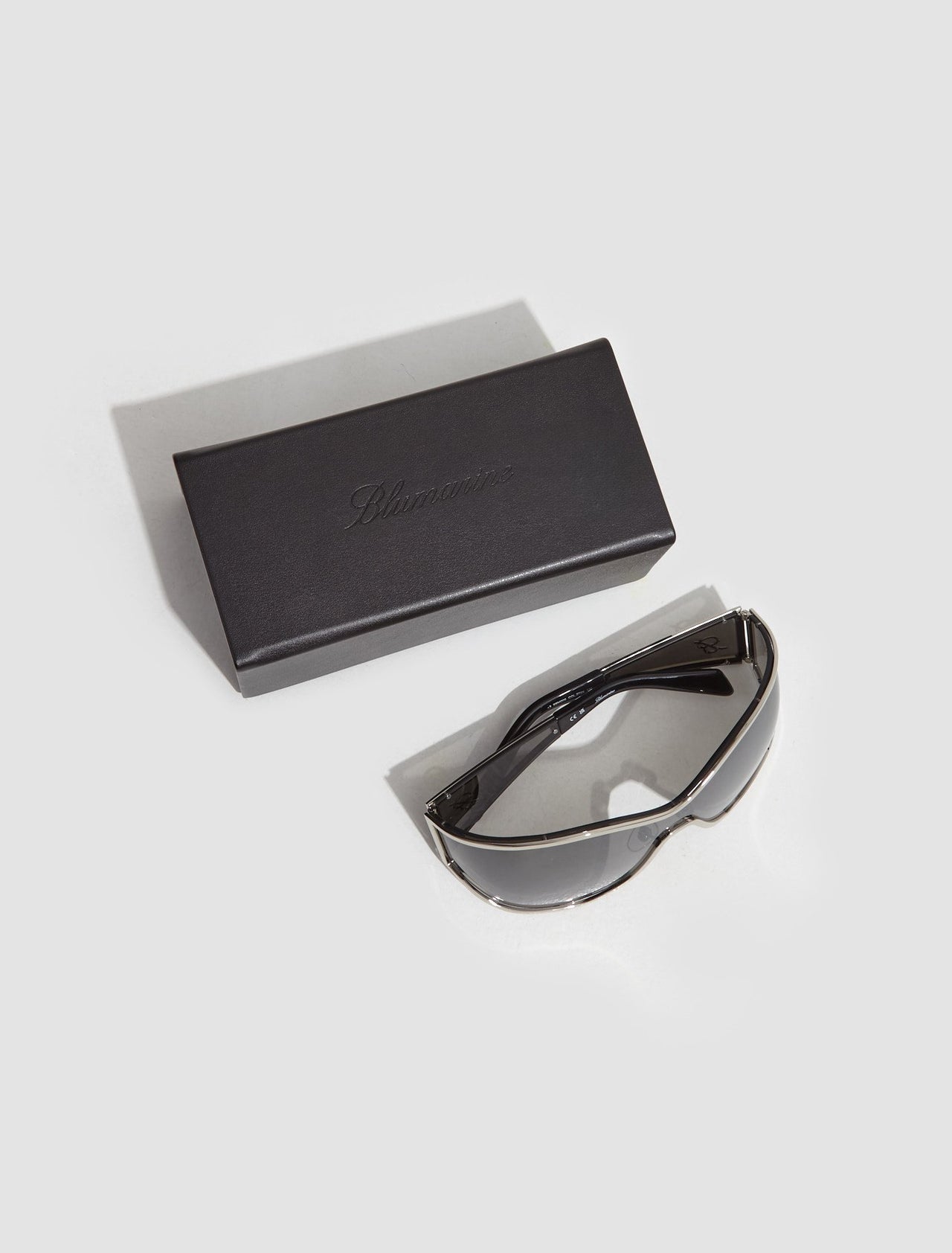 Full Lens Wrap Sunglasses in Carbon Silver