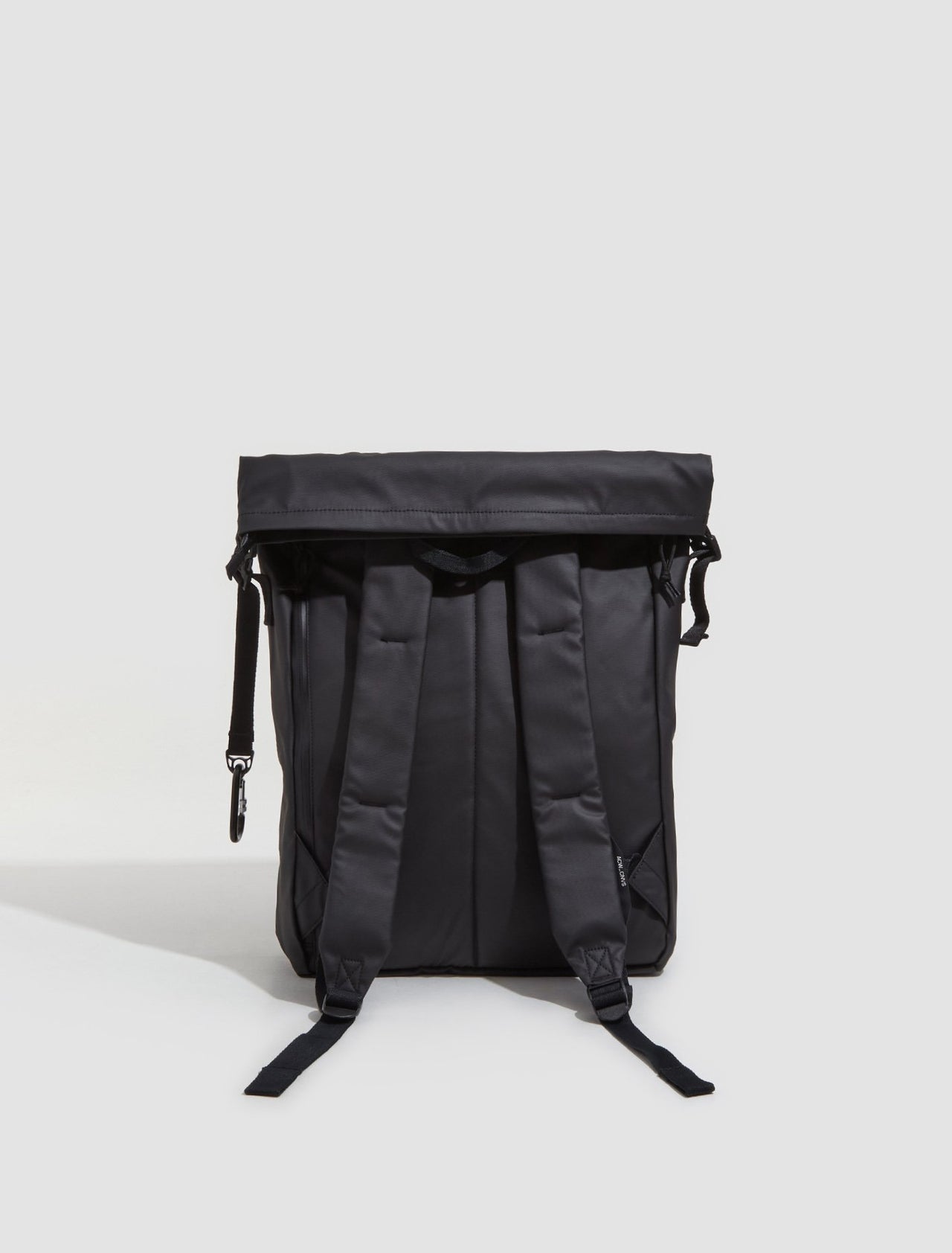 x A-COLD-WALL* Stratus Dry Bag in Black