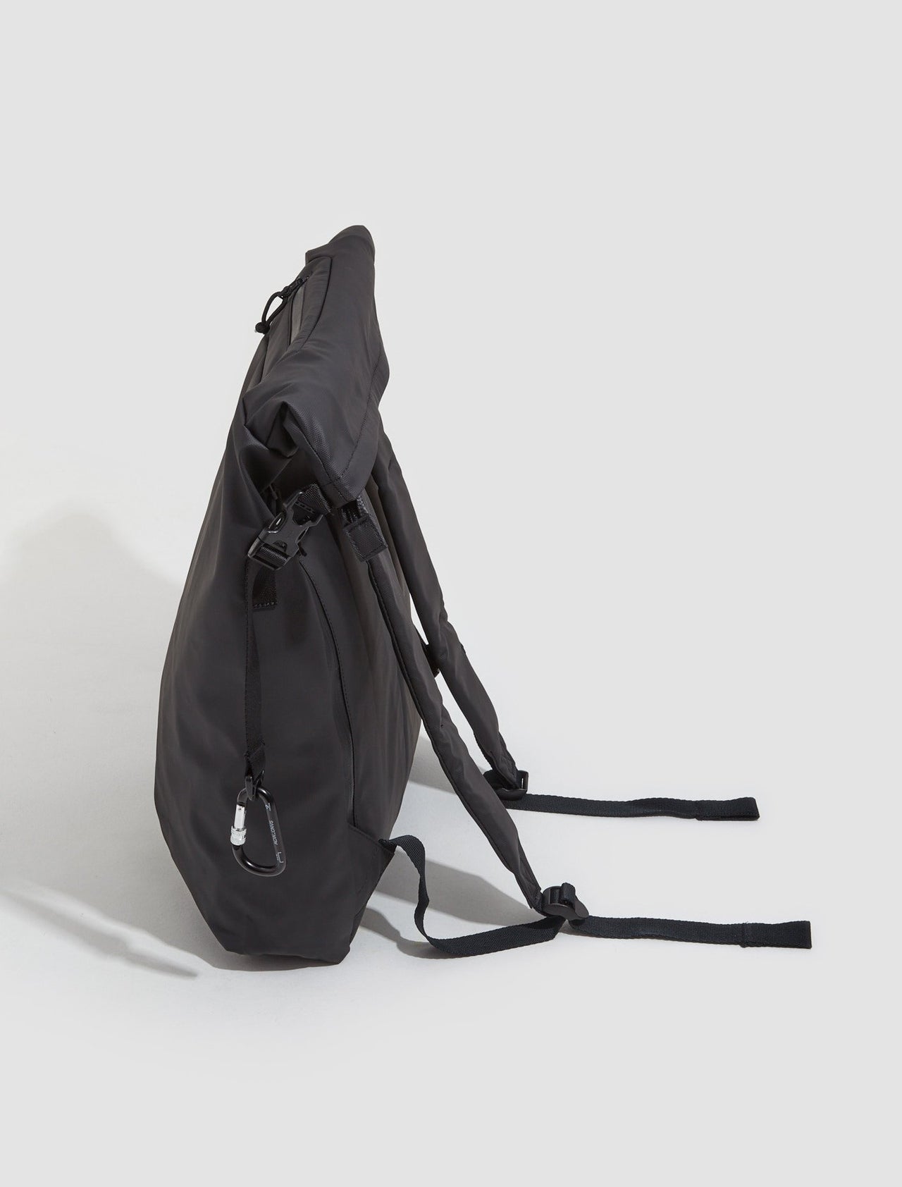 x A-COLD-WALL* Stratus Dry Bag in Black