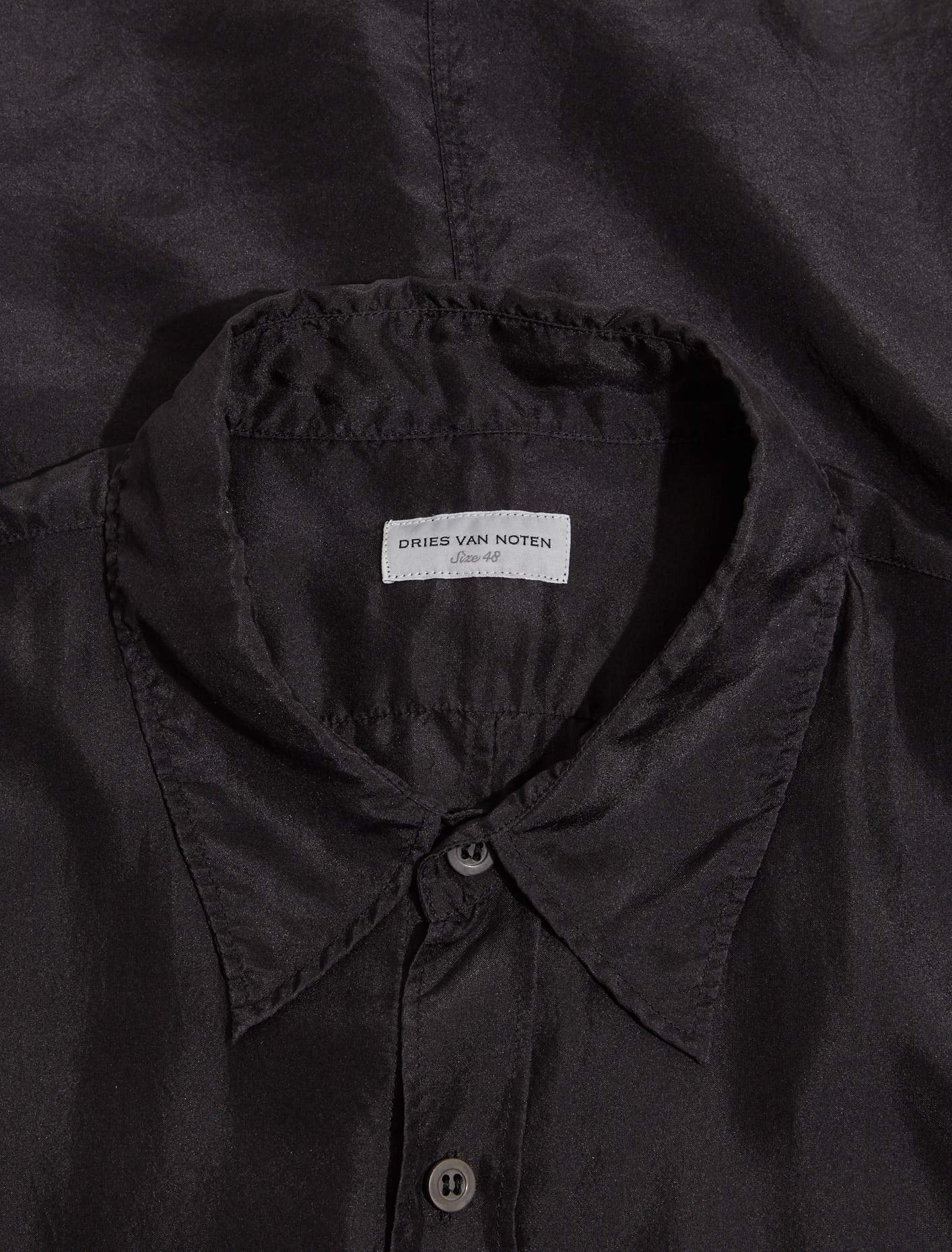 Garment Dyed Fitted Shirt in Black