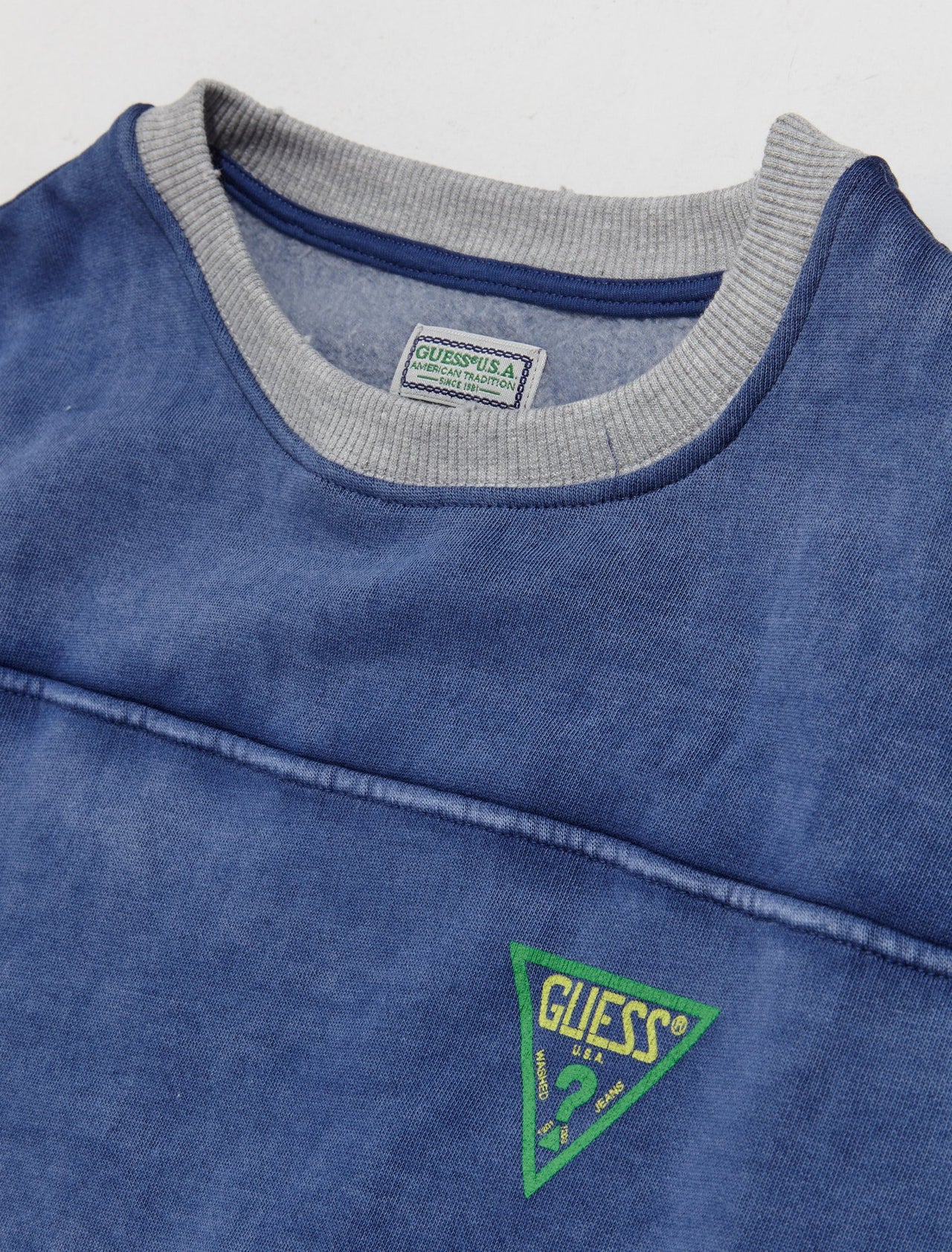 Aged Triangle Crewneck in Blue