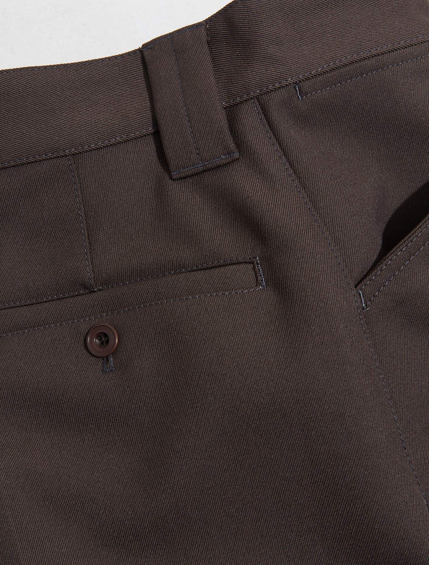 Straight Pants in Dark Brown