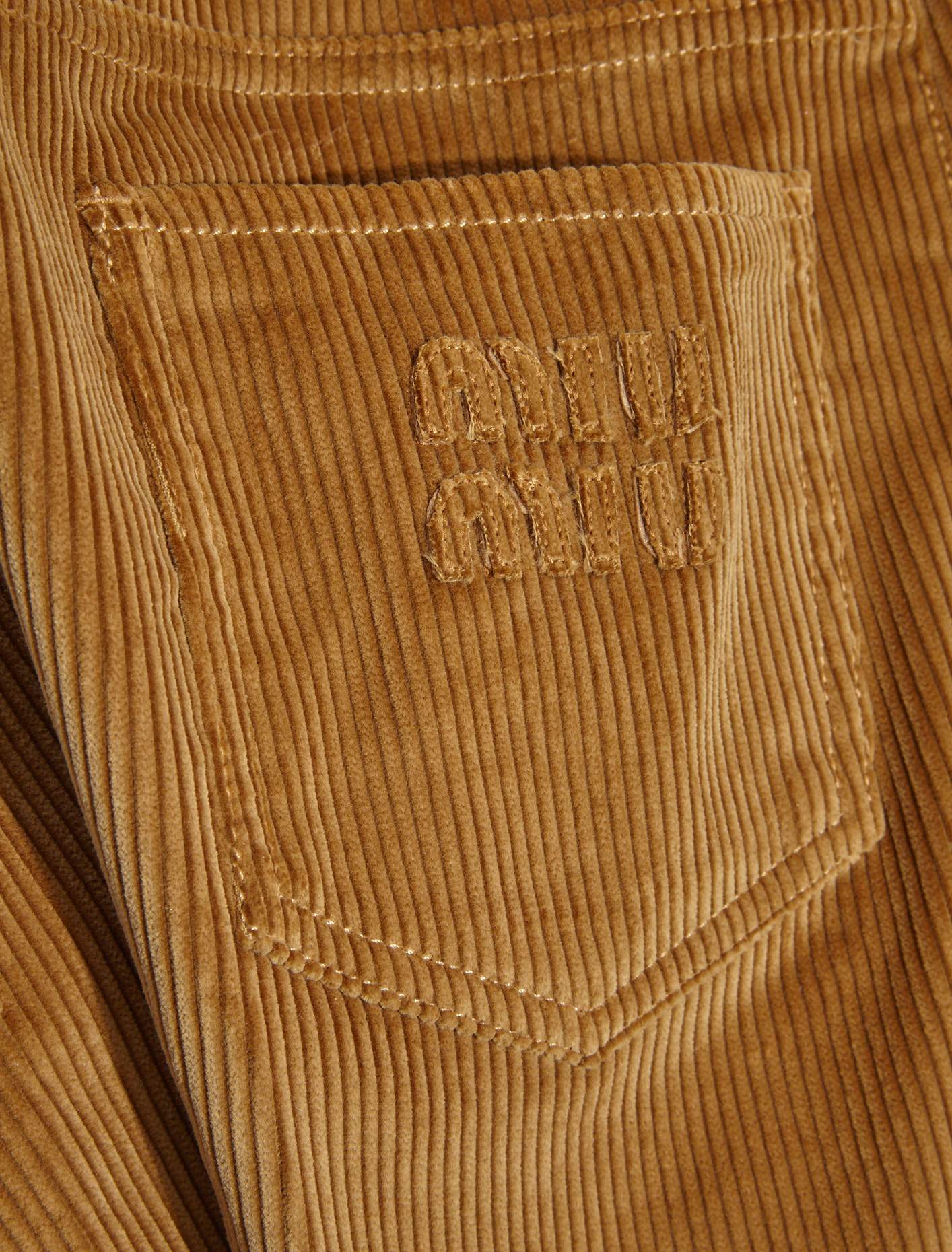 Corduroy Shorts in Barley