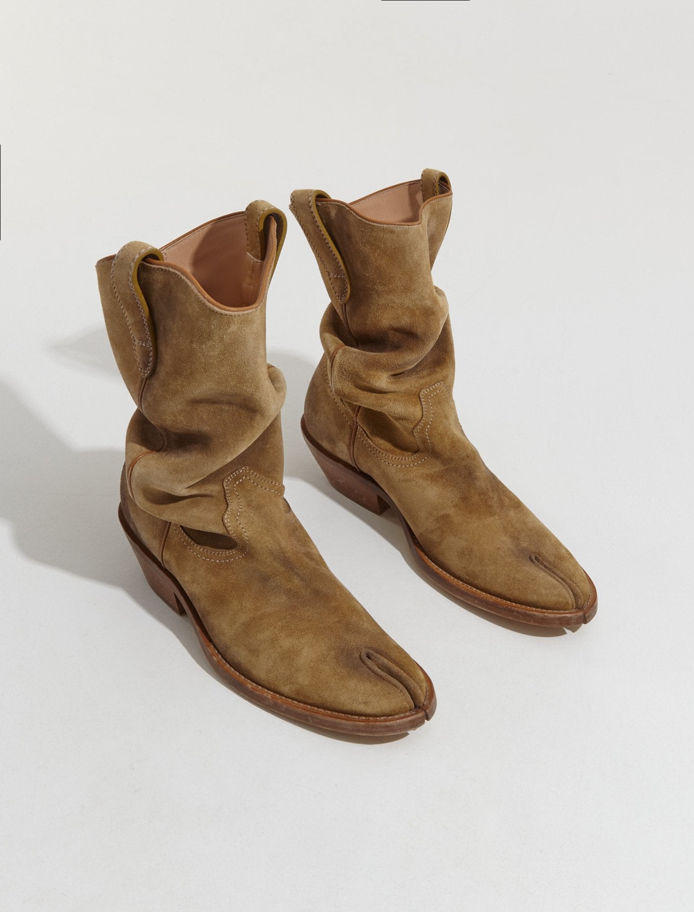 Tabi Western Boots in Medal Bronze