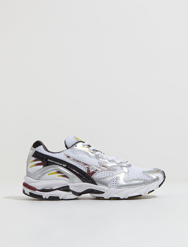 Wave Rider 10 Sneaker in White & Cabernet