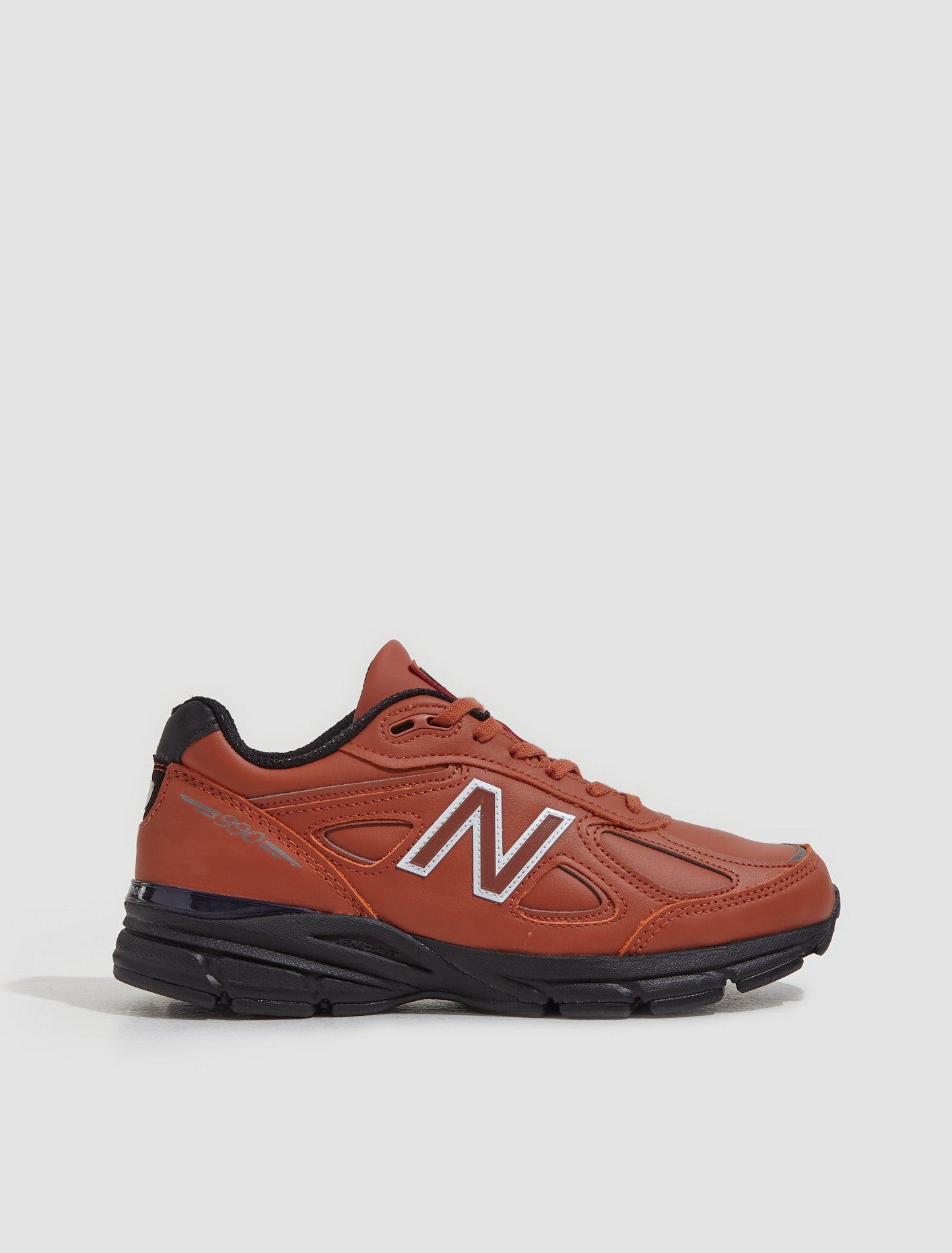 U990 v4 'Made in USA' Sneaker in Mahogany