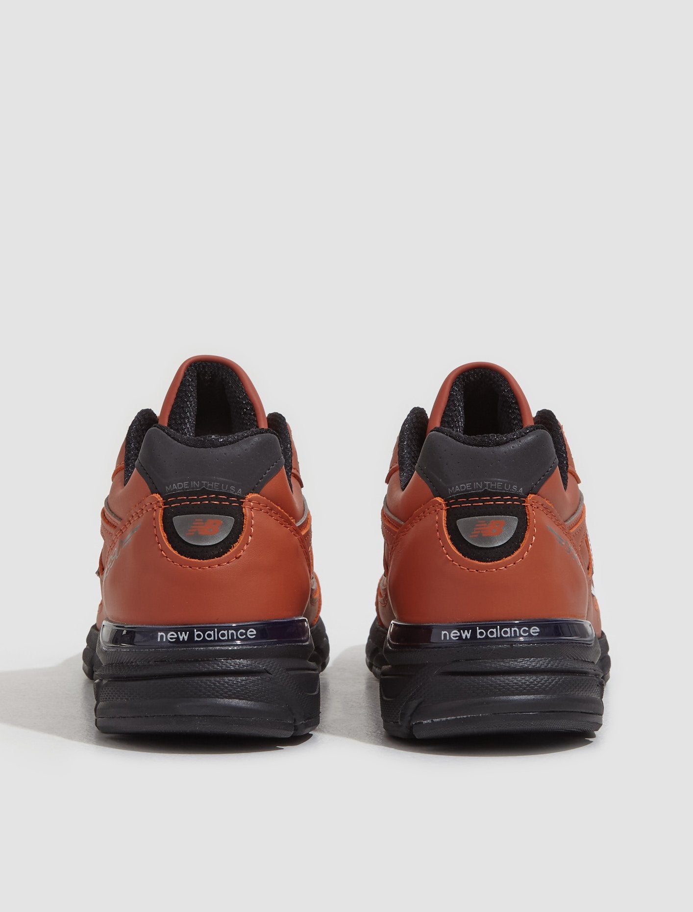 U990 v4 'Made in USA' Sneaker in Mahogany