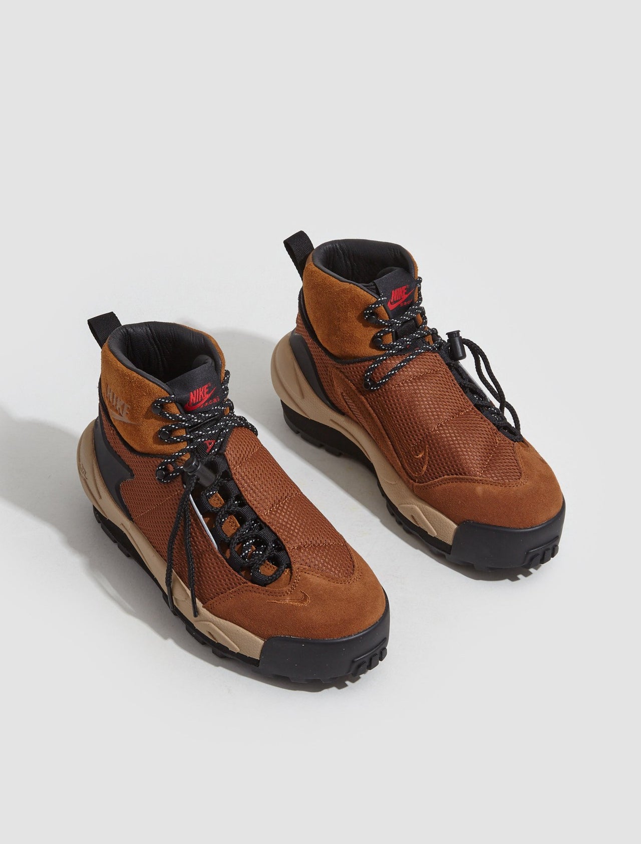 x Sacai Magmascape Sneaker in Light British Tan