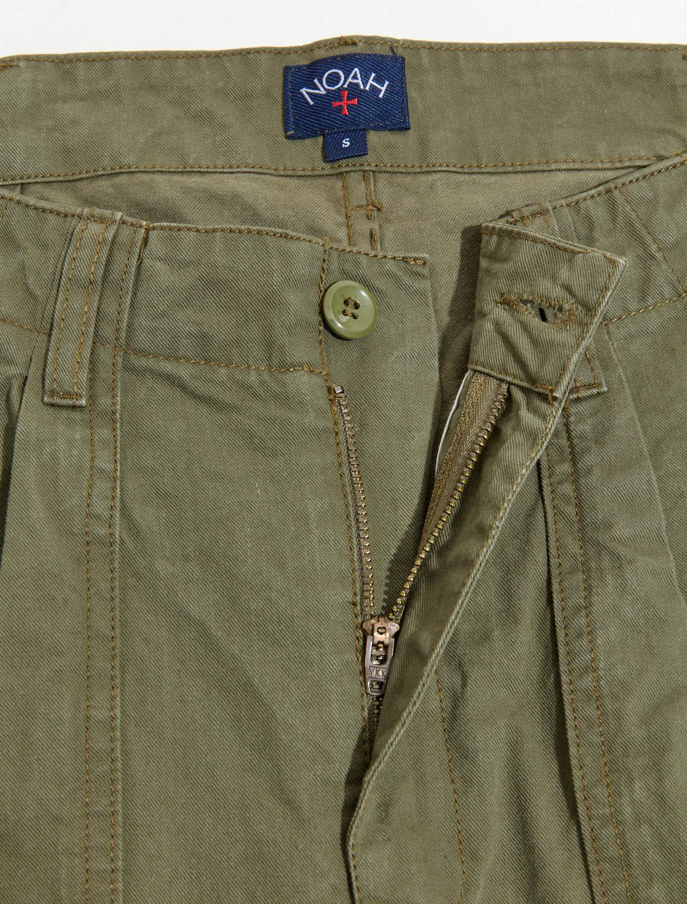 Pleated Fatigue Pants in Army Green