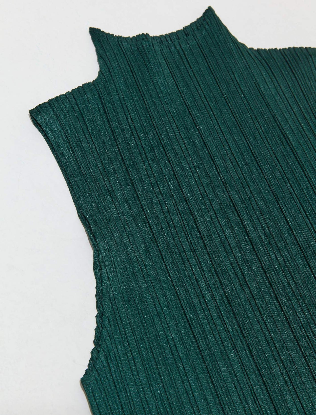 Pleated Shirt in Dark Green