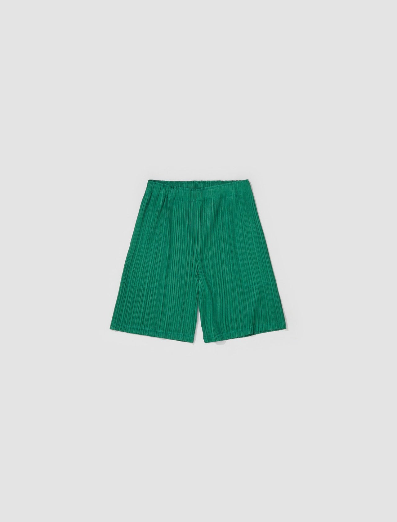 Pleated Shorts in Green