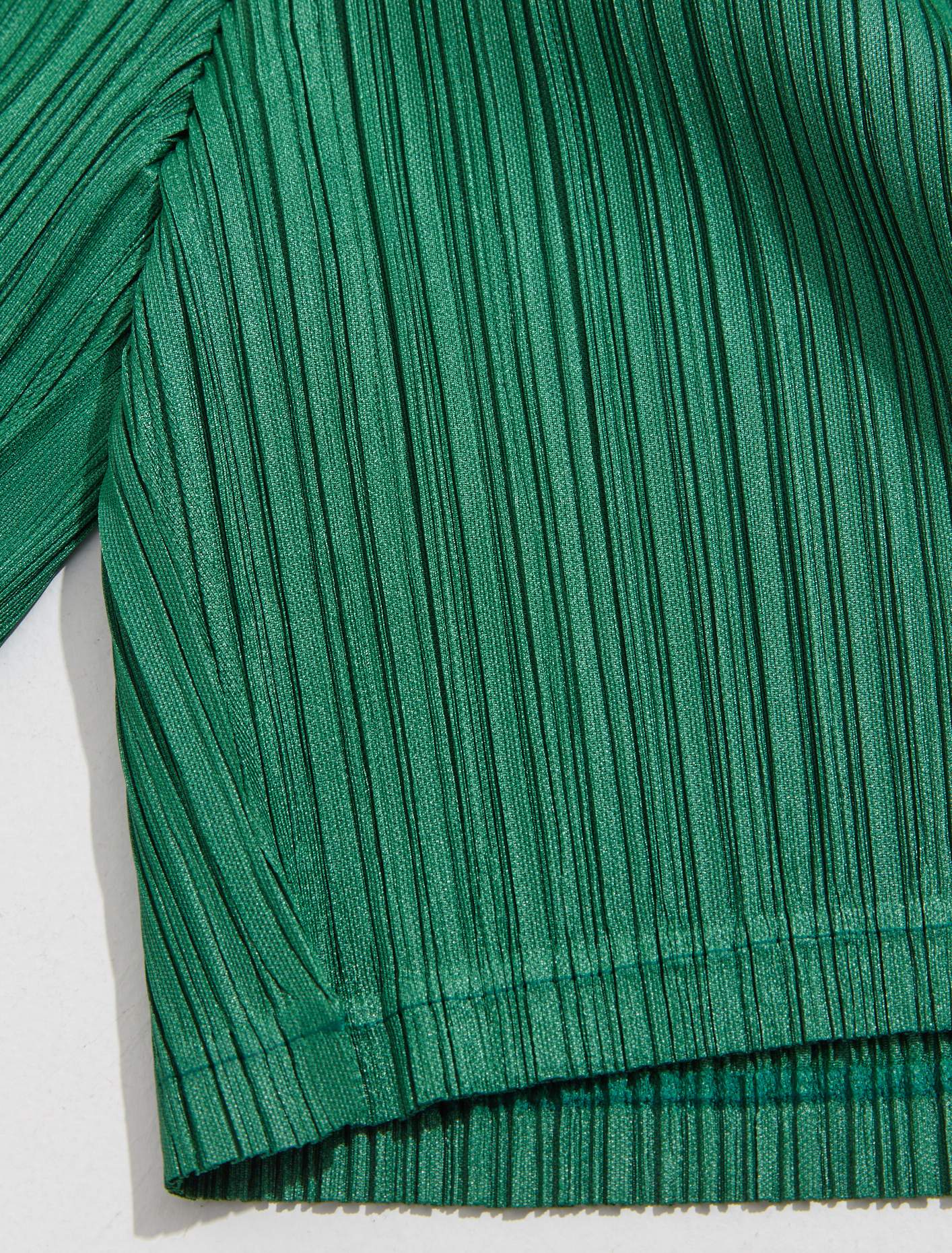 Pleated Shorts in Green