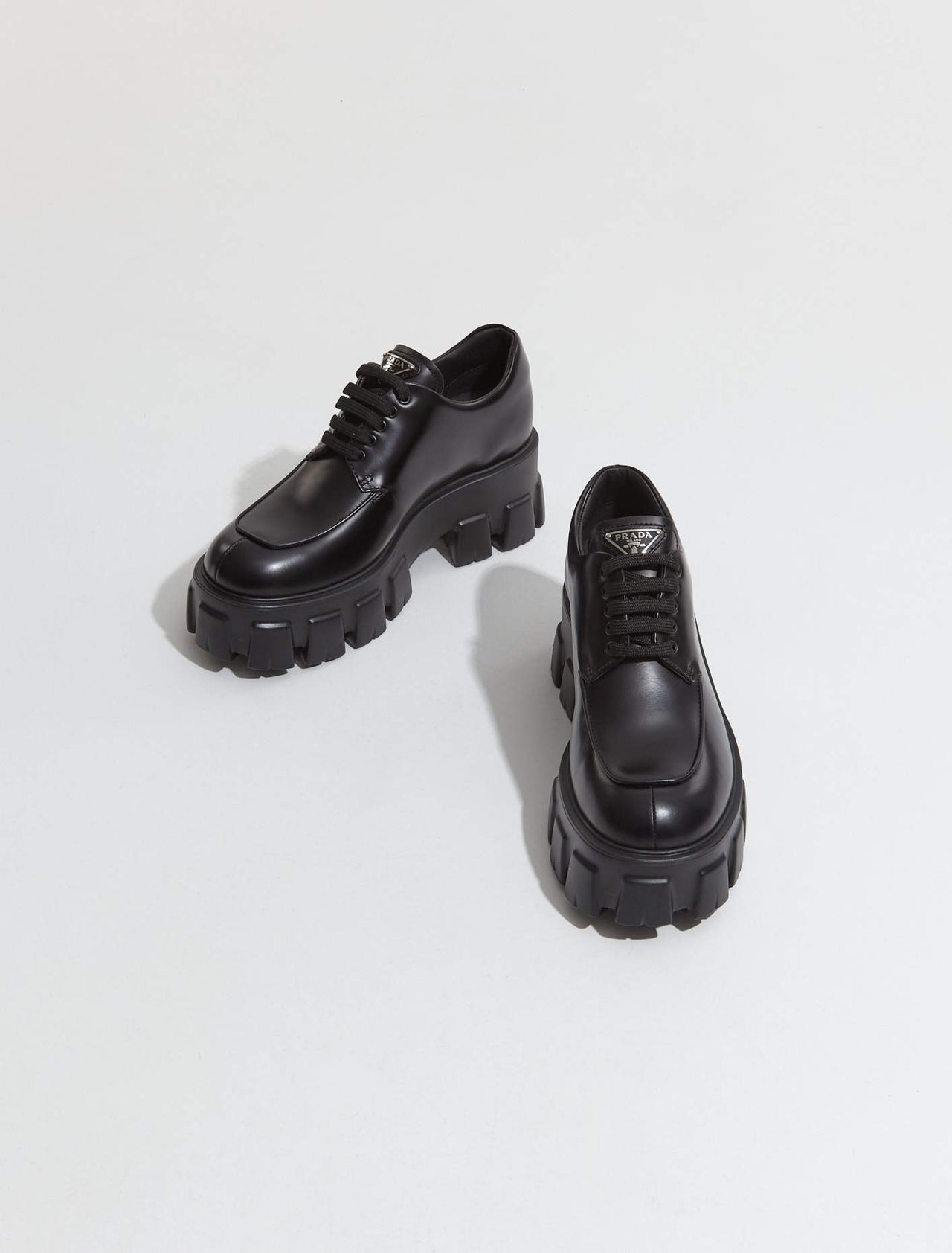 Monolith Brushed Leather Lace-Up Shoes in Black