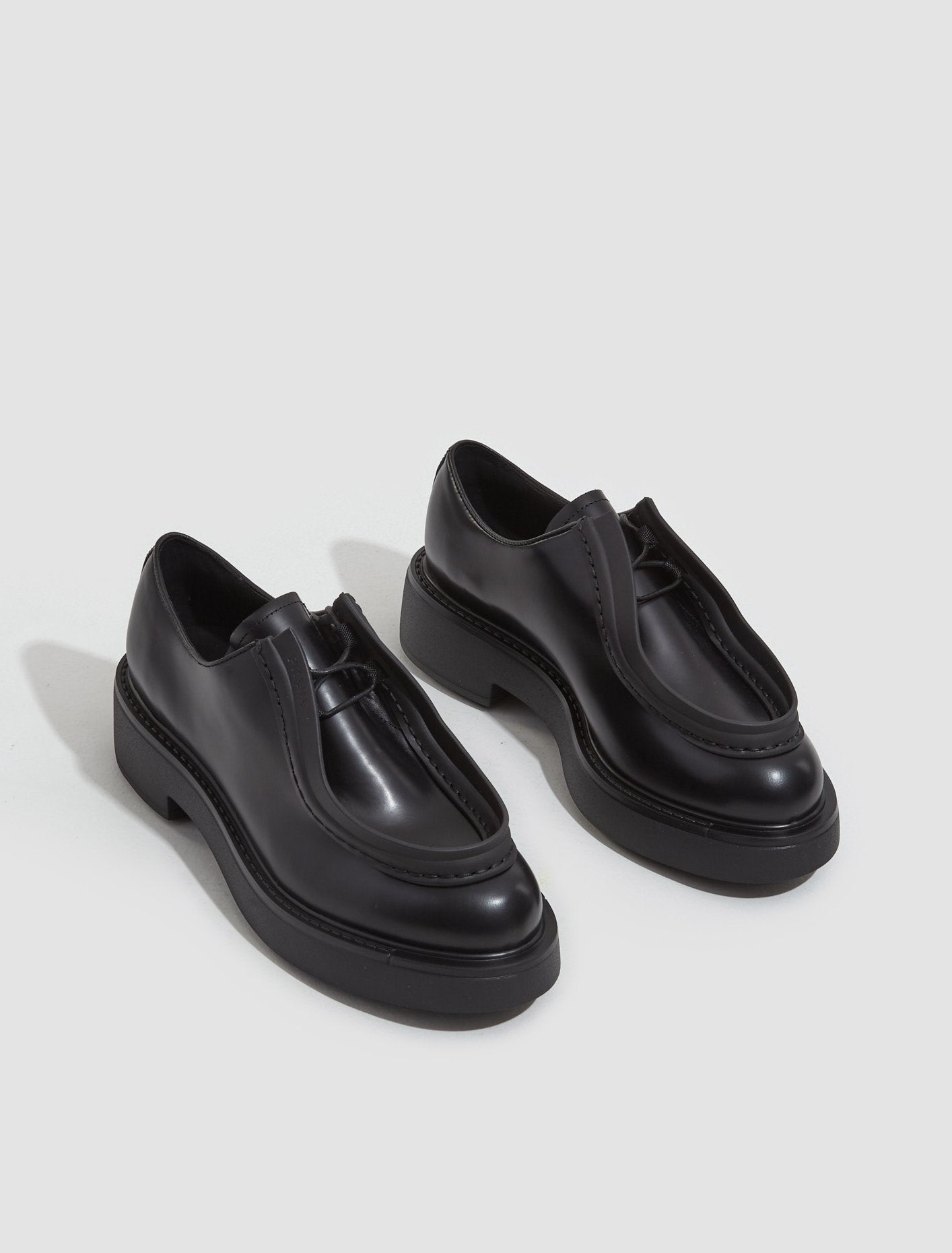 Brushed Leather Lace-Up Shoes in Black