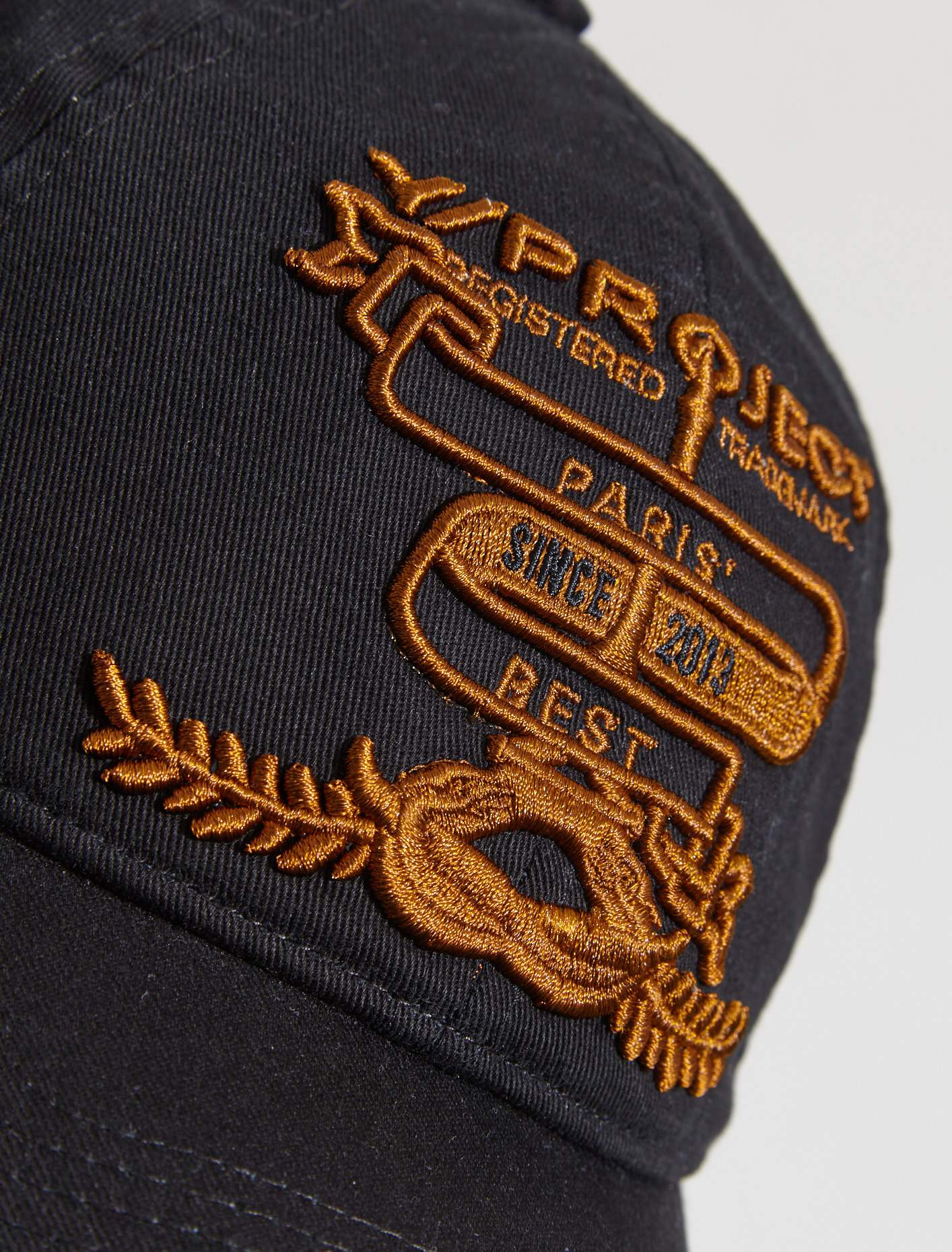 Paris' Best Baseball Cap in Black