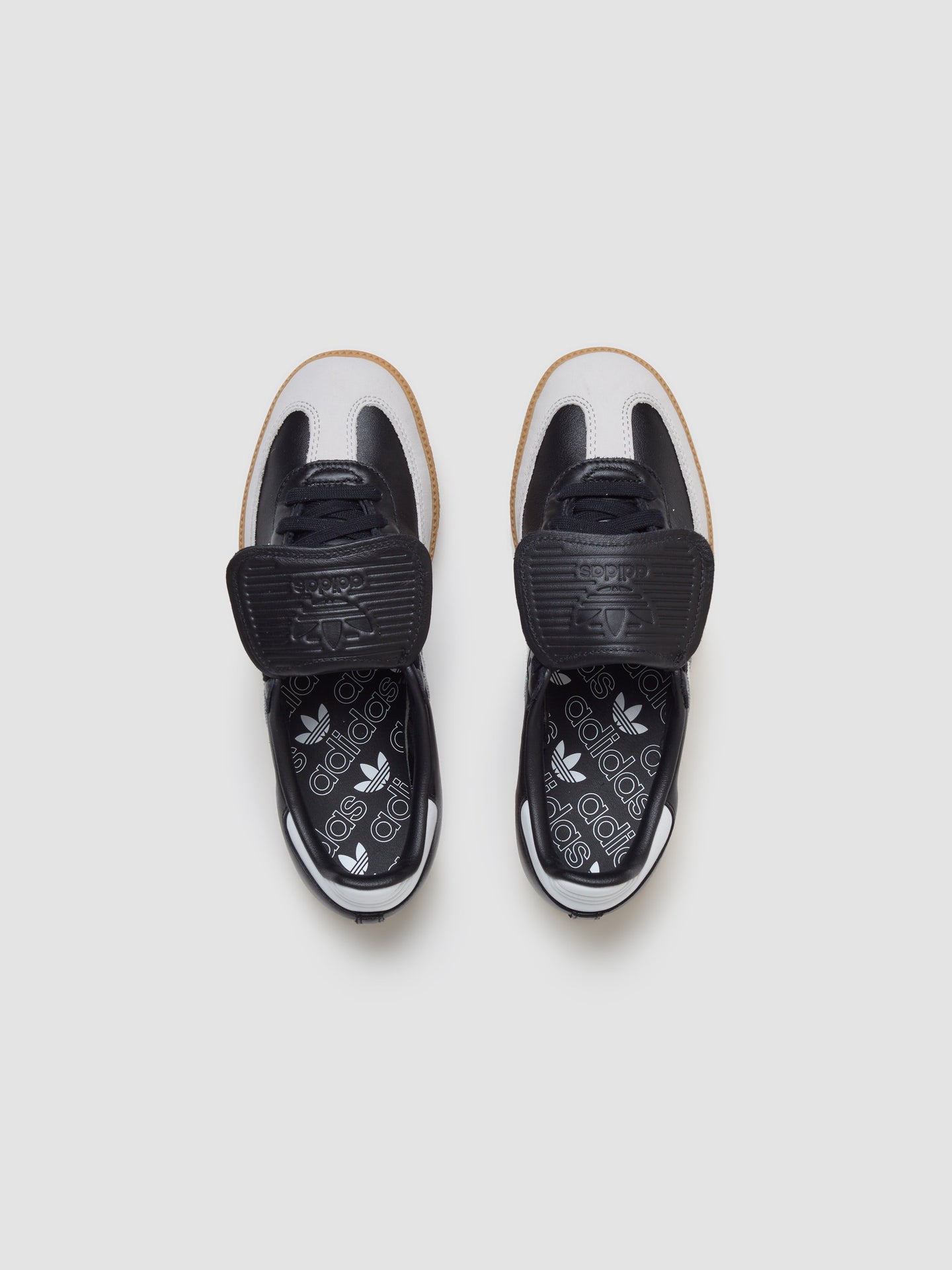 WMNS Samba LT Sneaker in Black & Cloud White