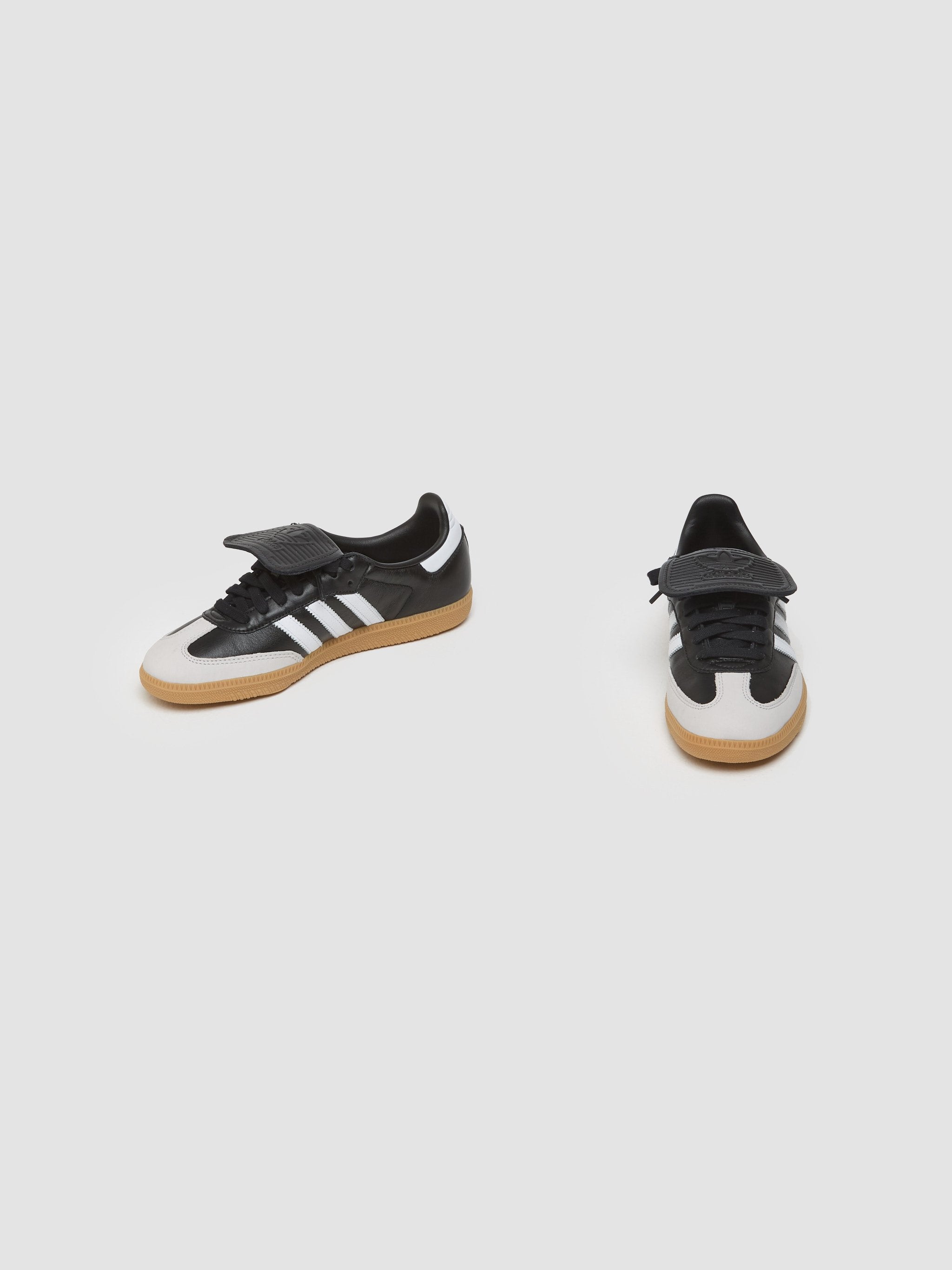 WMNS Samba LT Sneaker in Black & Cloud White