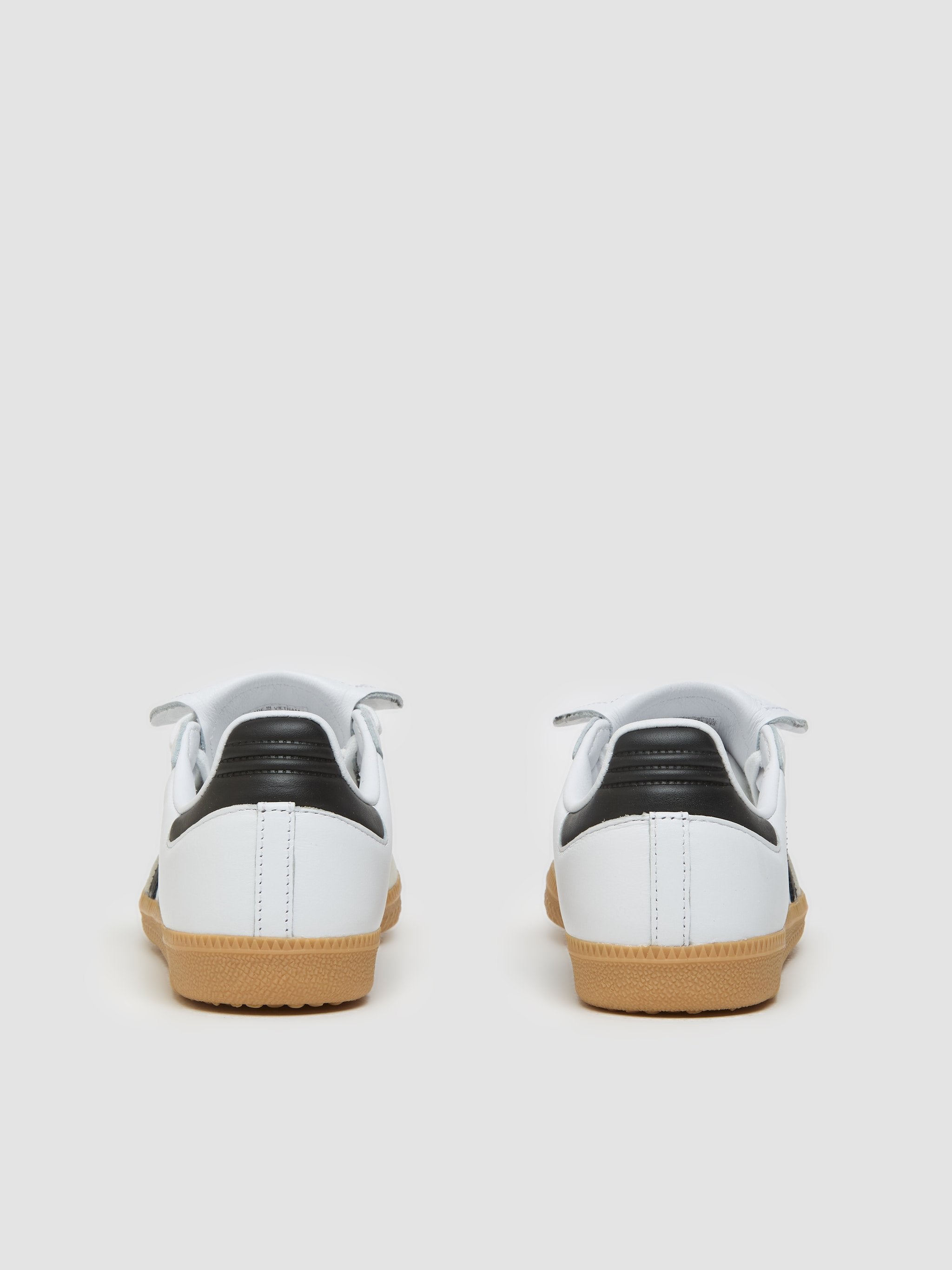 WMNS Samba LT Sneaker in Cloud White & Black